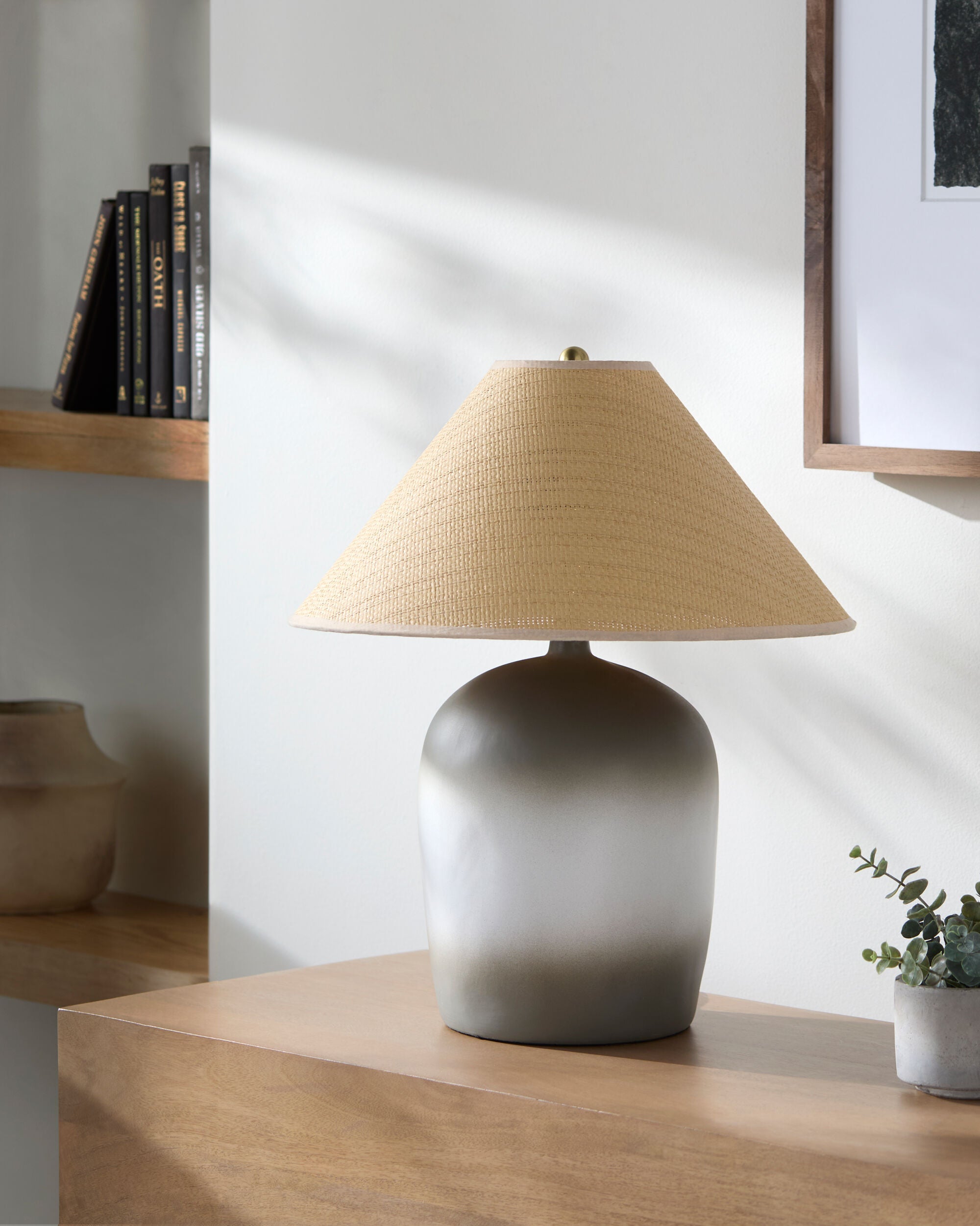 Otahu Accent Table Lamp