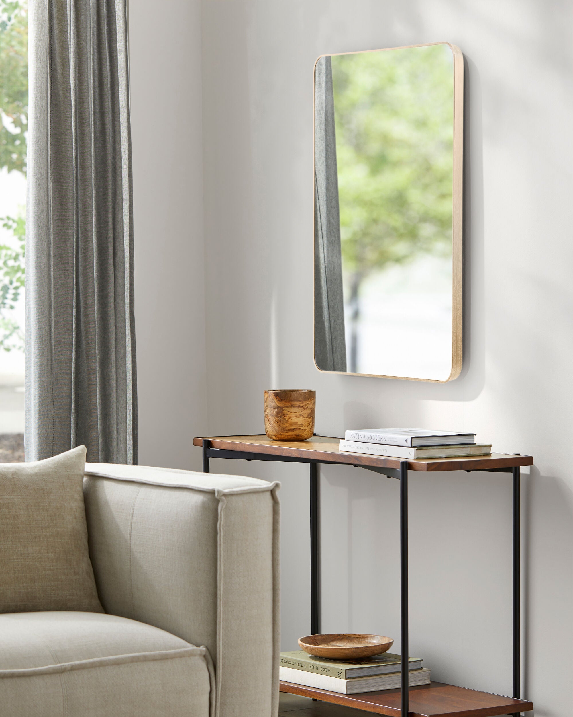 Aranya Accent Mirror