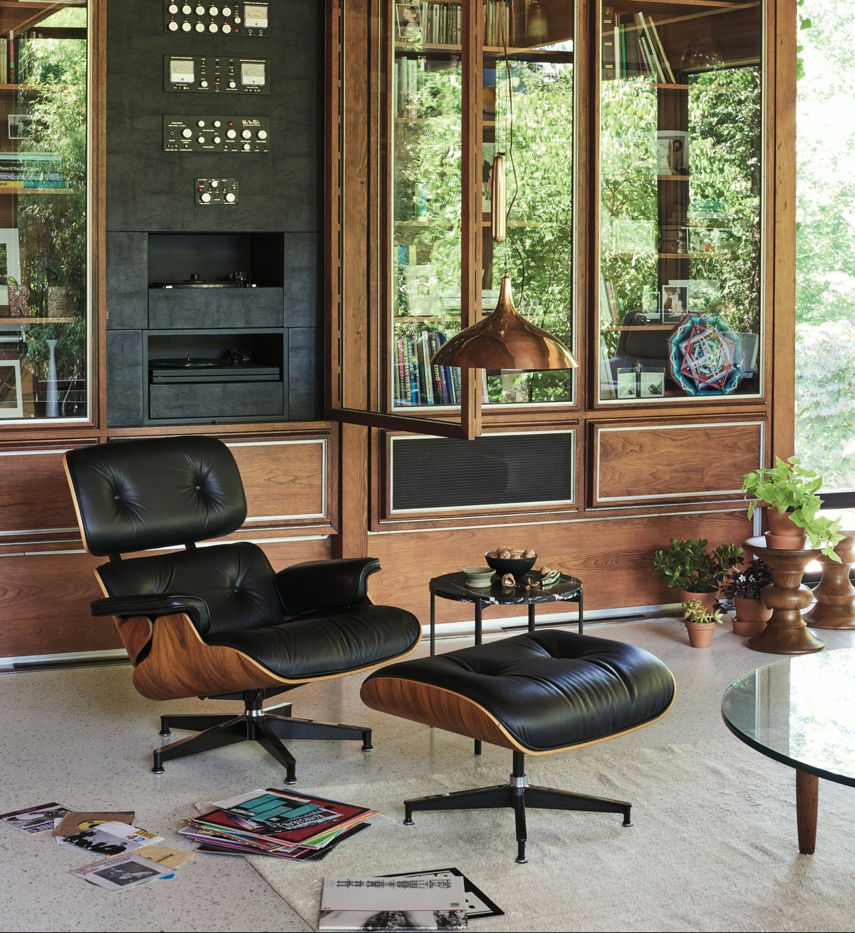 Fauteuil et pouf Eames Lounge
