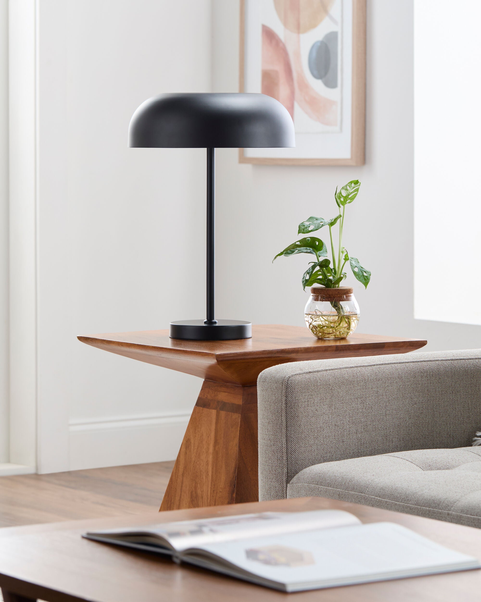 Sukimina Accent Table Lamp