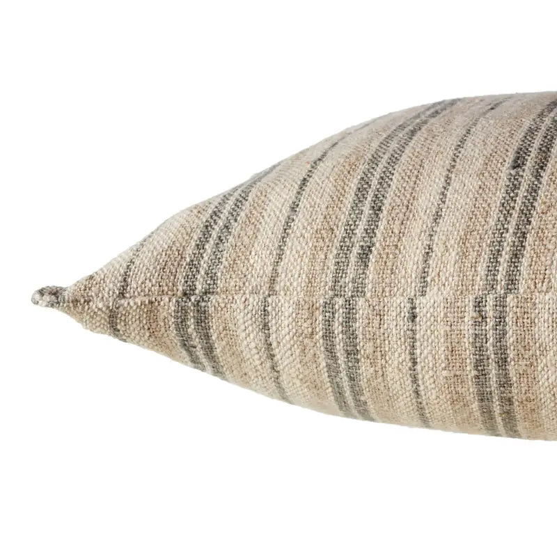 Tanzy Pillow