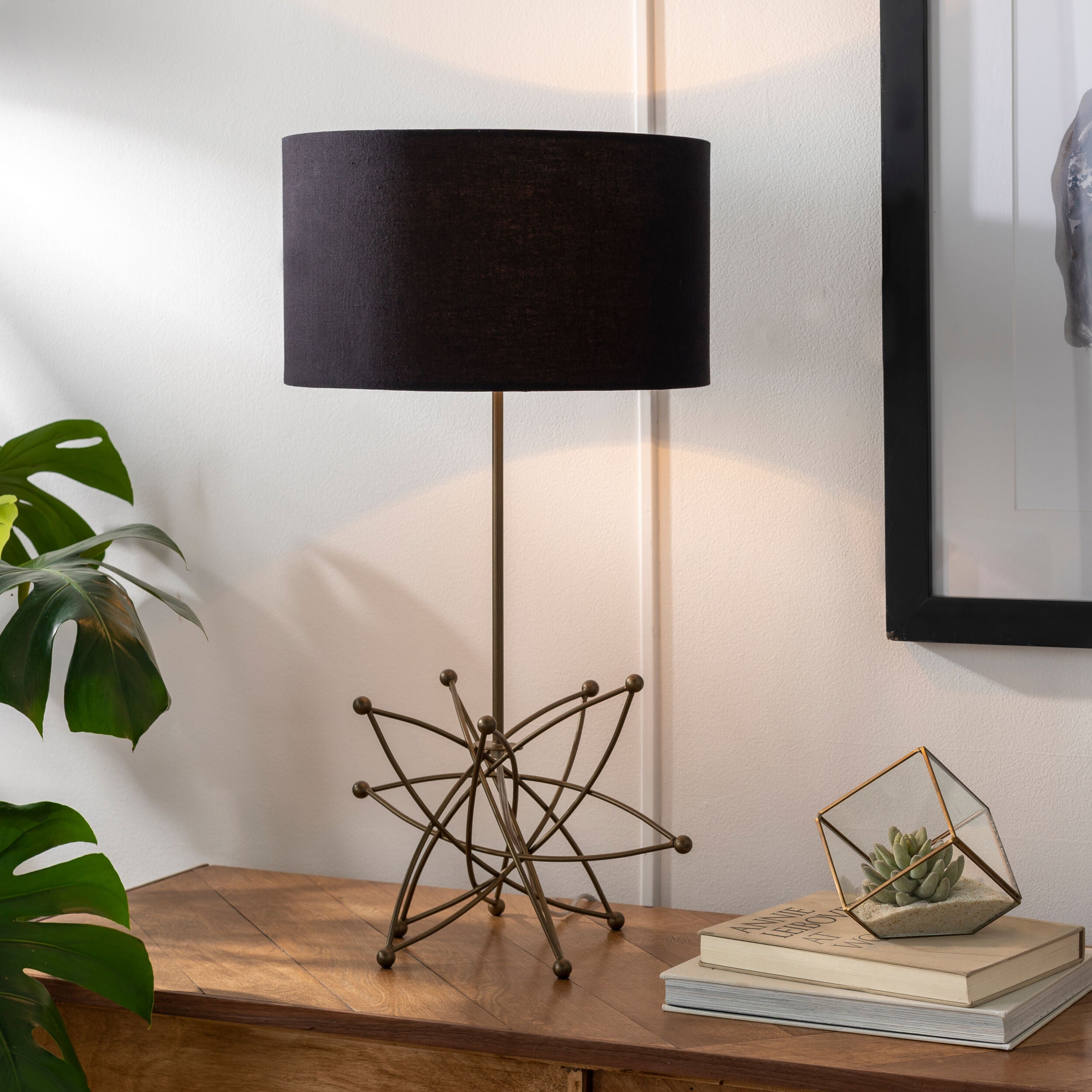 Bud Accent Table Lamp