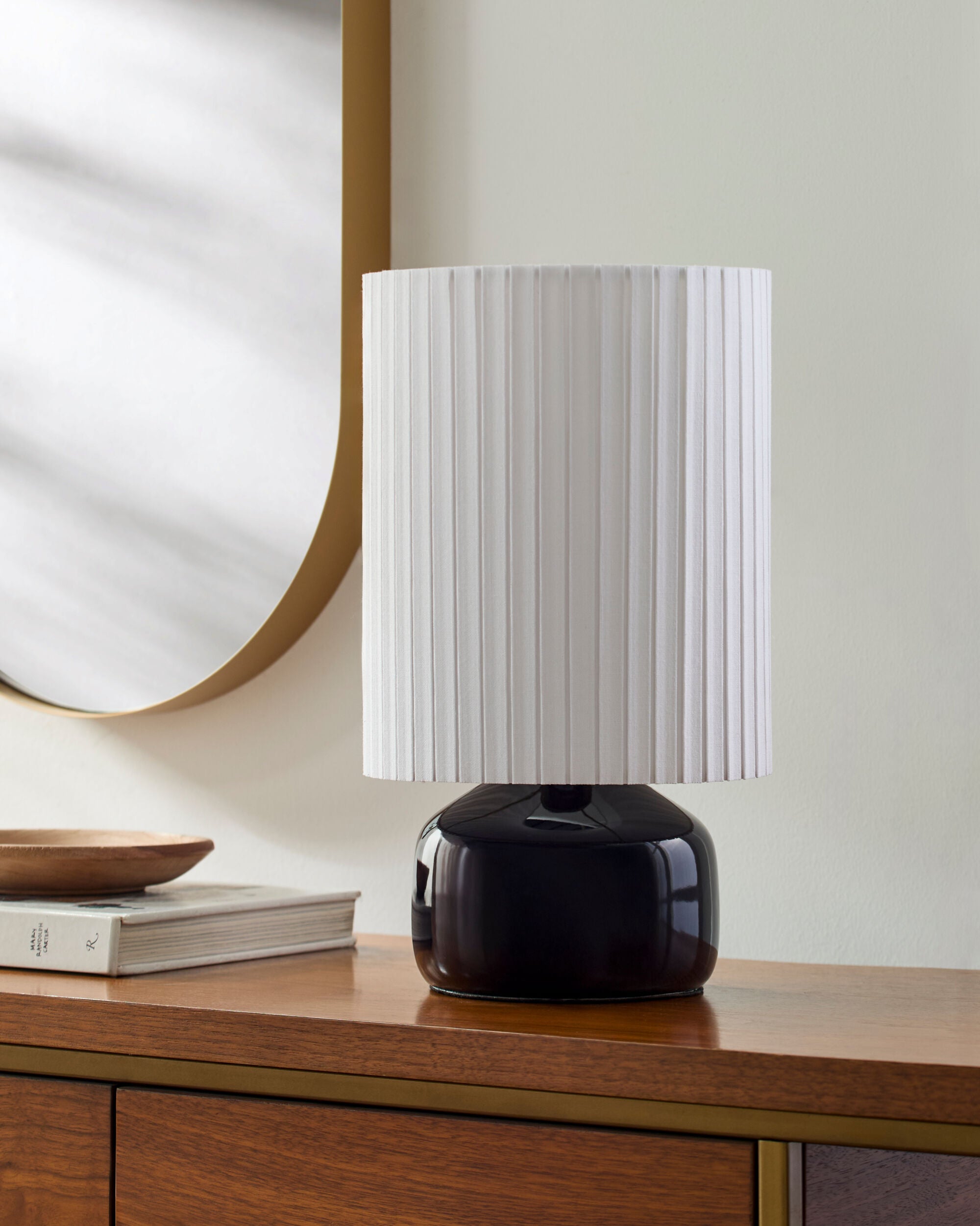 Vadso Accent Table Lamp
