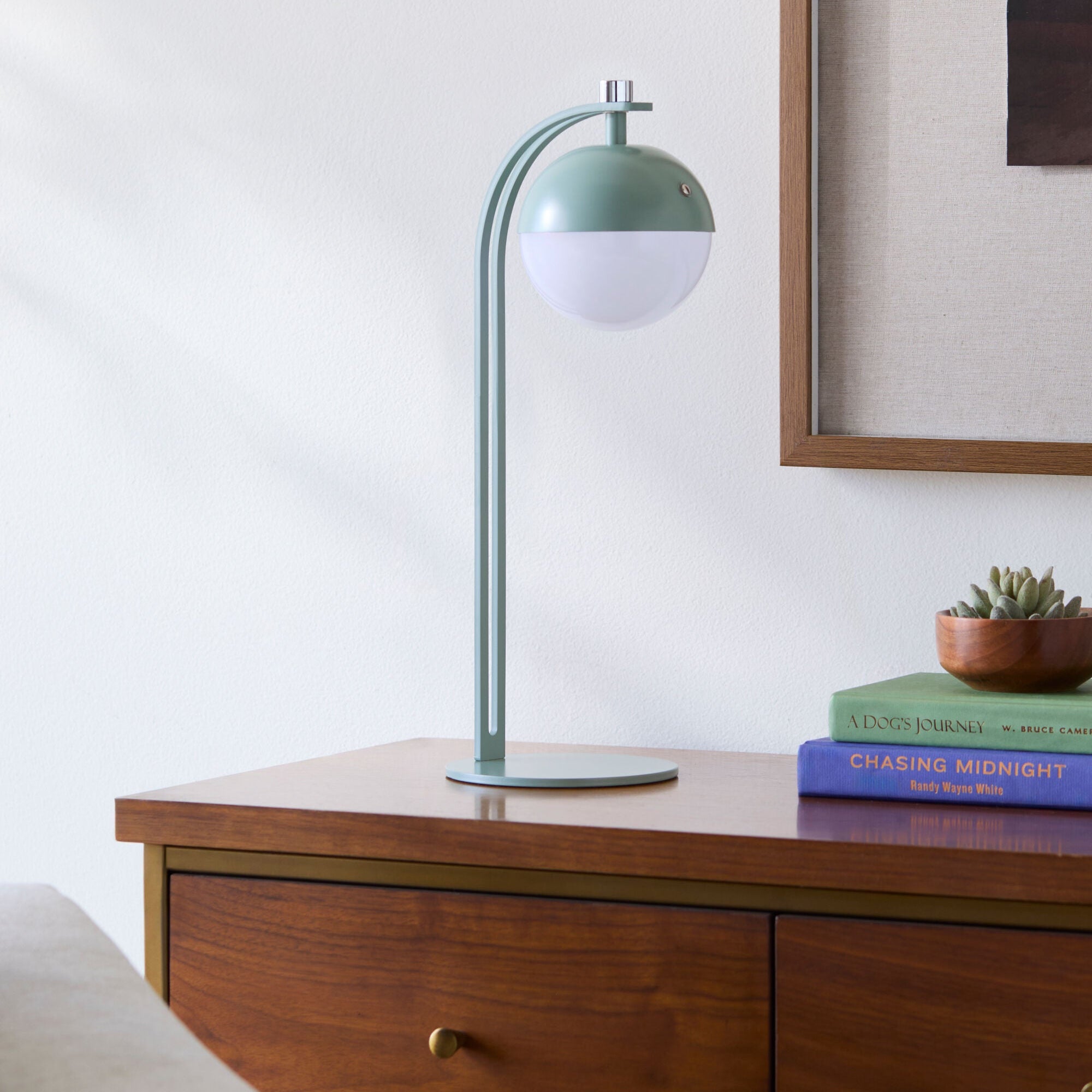Yuelin Accent Table Lamp