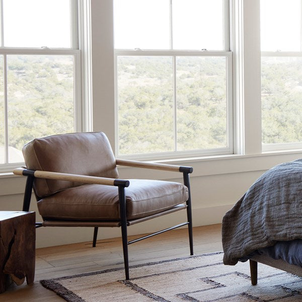 Chaise avec cadre en carbone