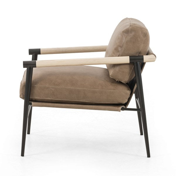 Chaise avec cadre en carbone