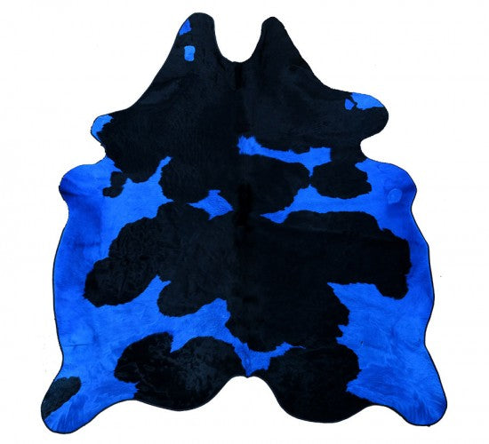 Cuir de vache teint en noir et bleu