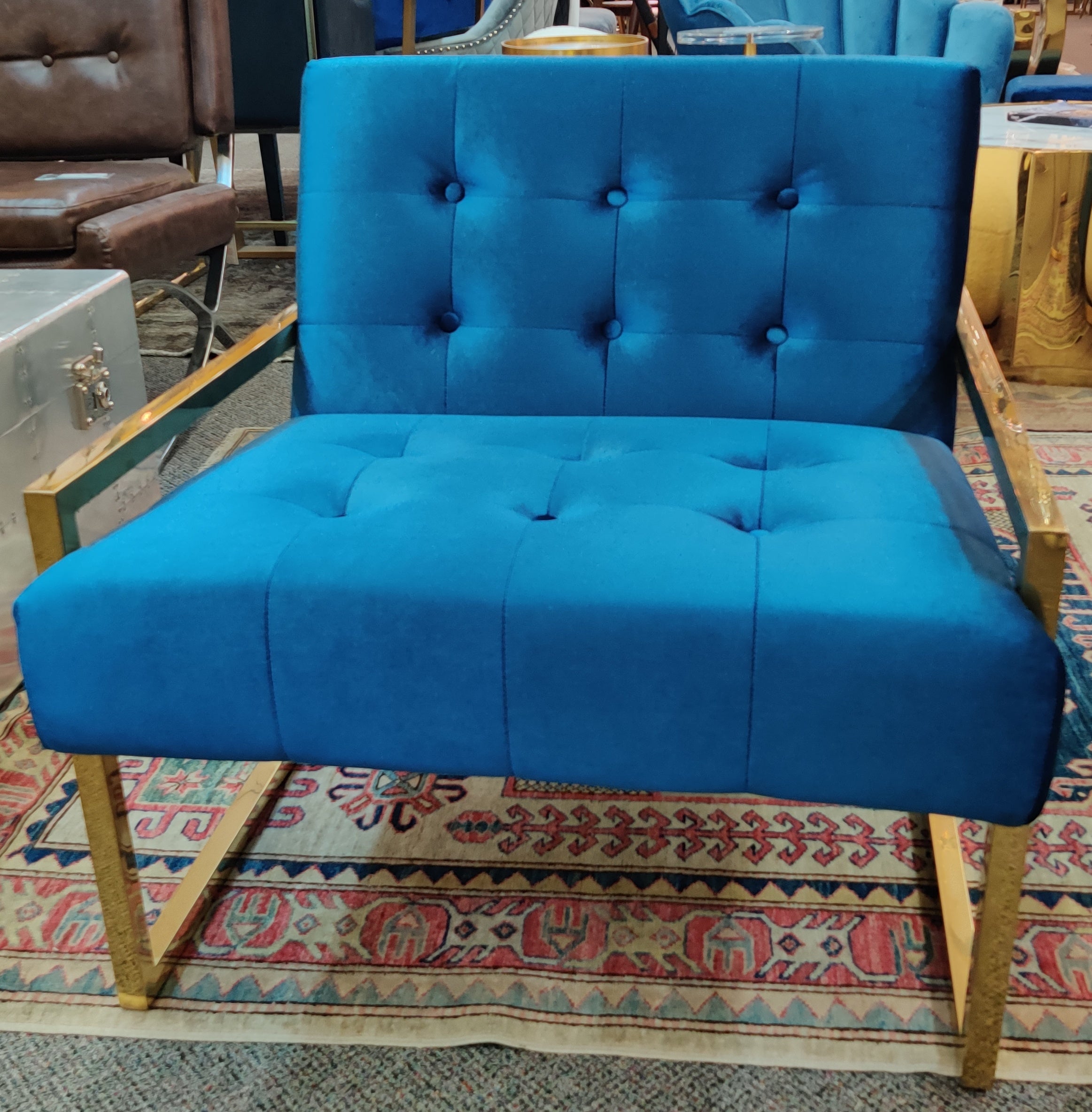 Chaise en velours bleu | Modèle de sol