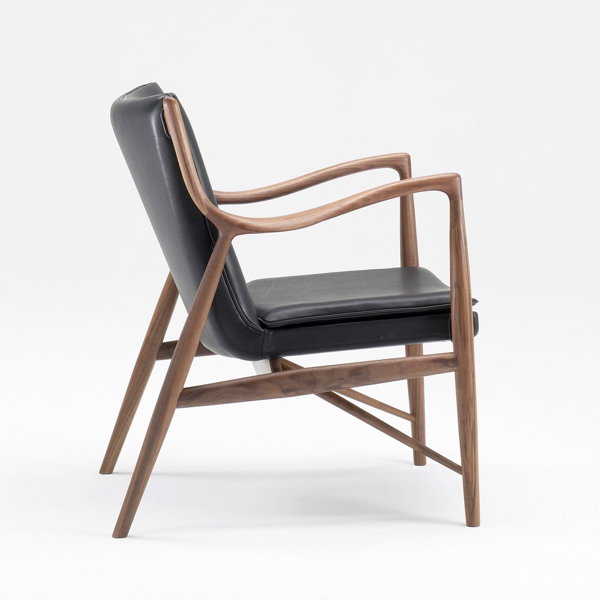 Chaise Finn Juhl modèle 45