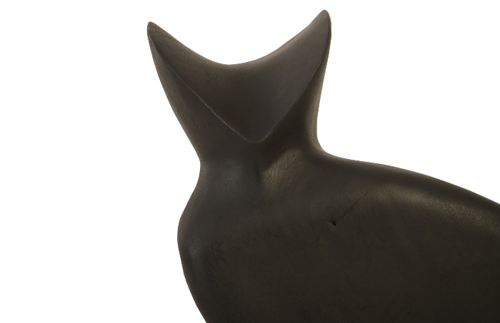 Sculpture de chat assis en bois de Chamcha (noir brûlé)