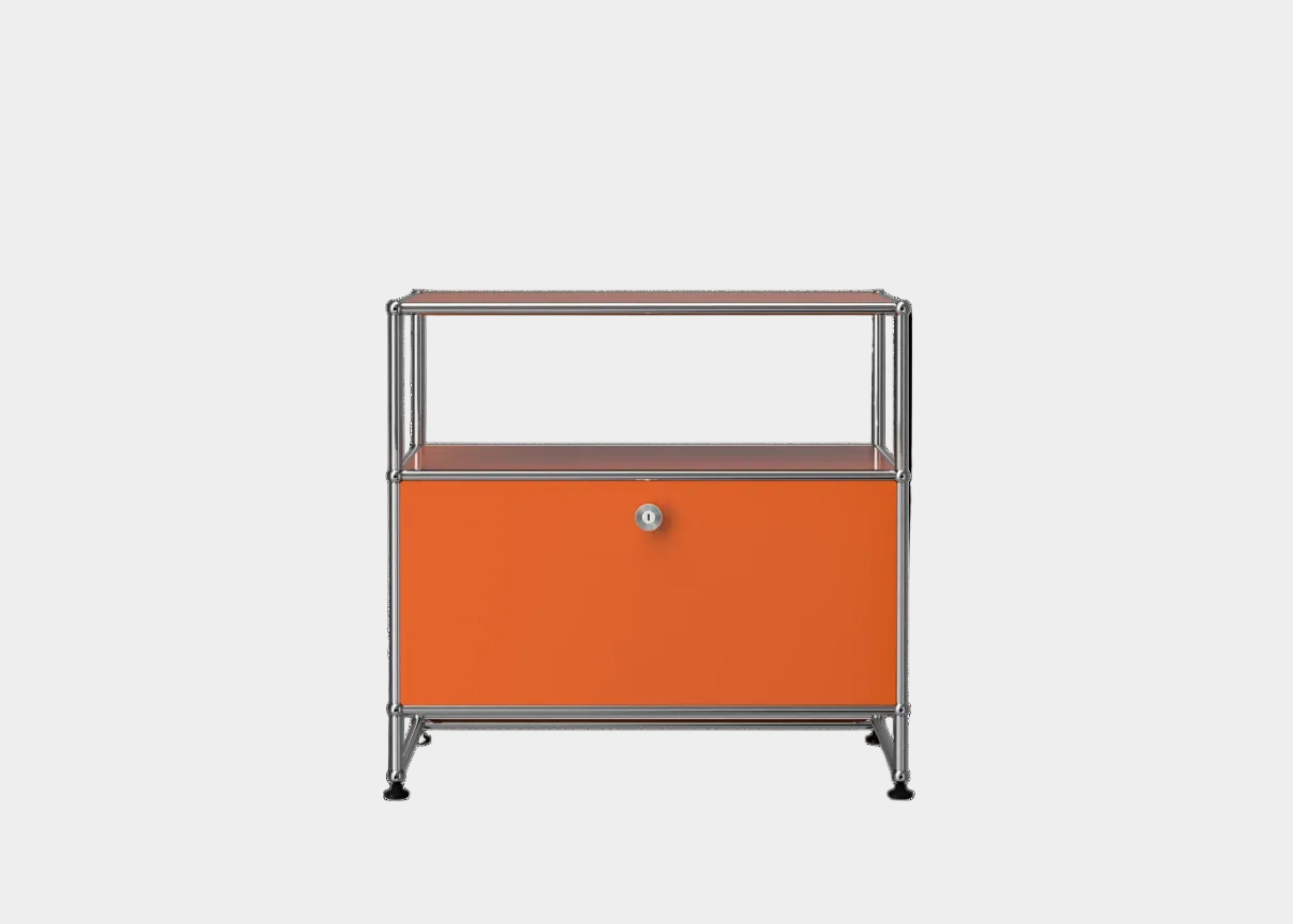 USM X Symbol Record Stand