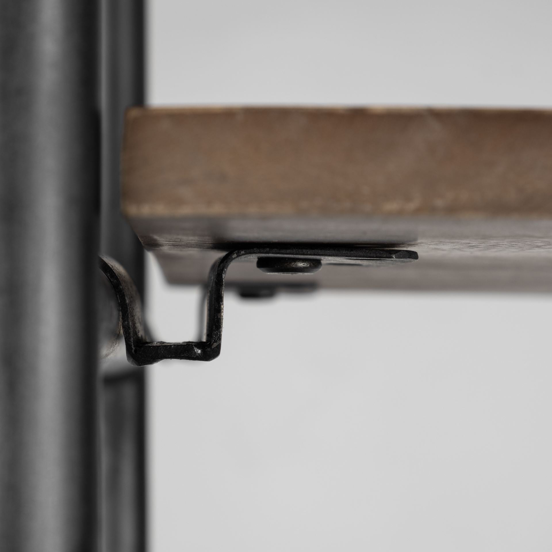 Darius Shelving Unit