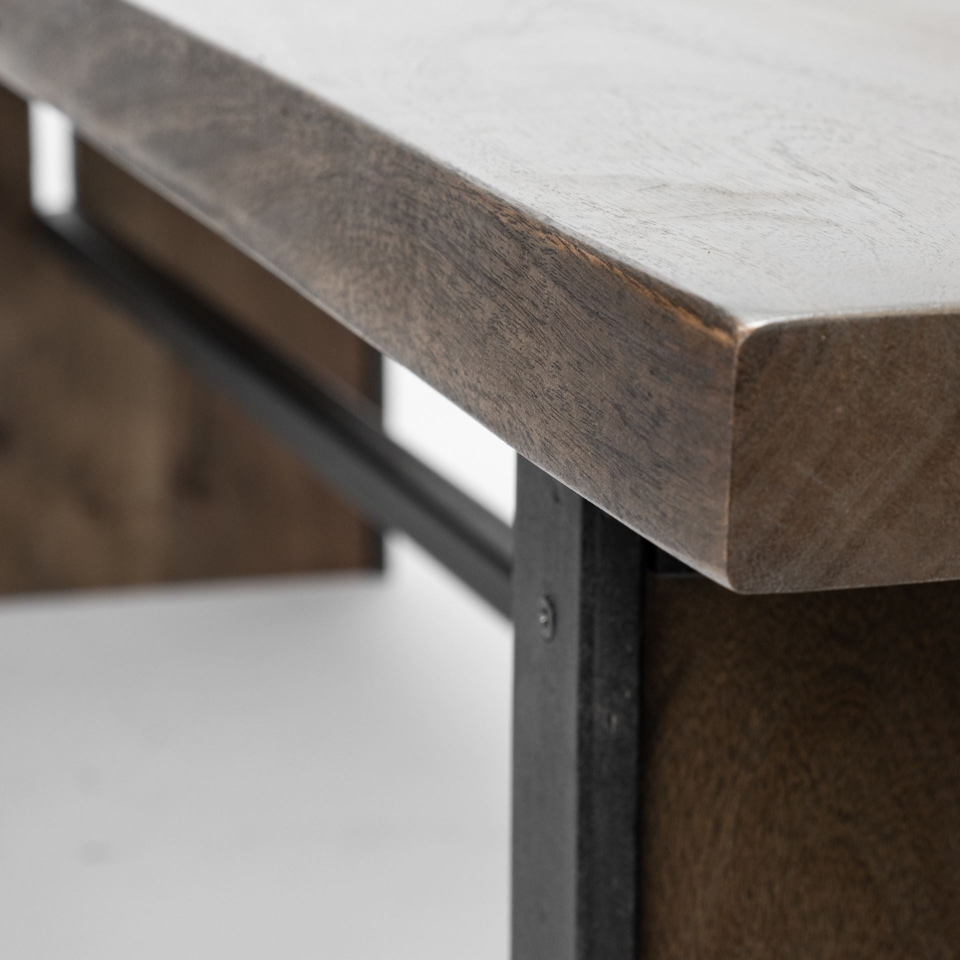 Ledger Bench