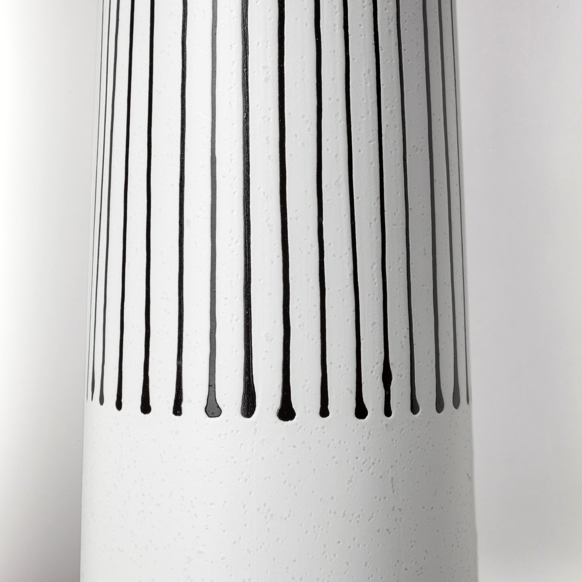 Kira Vase