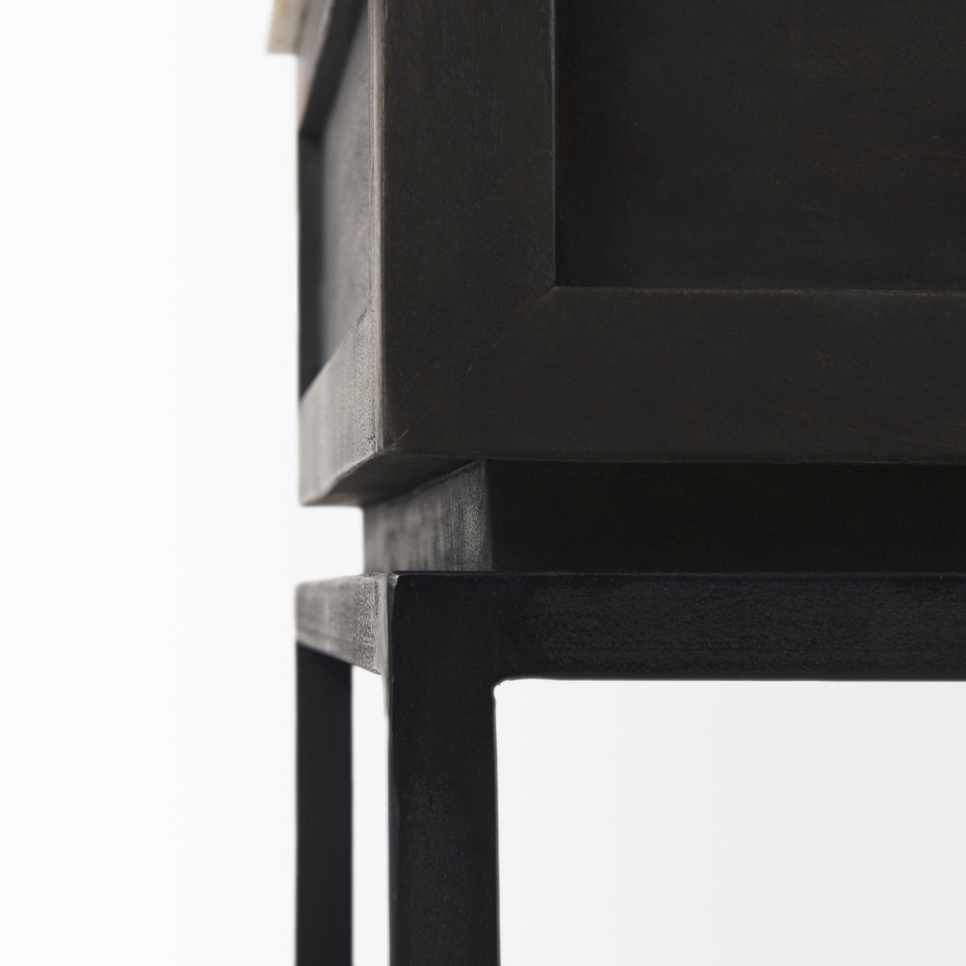 Divina End/Side Table