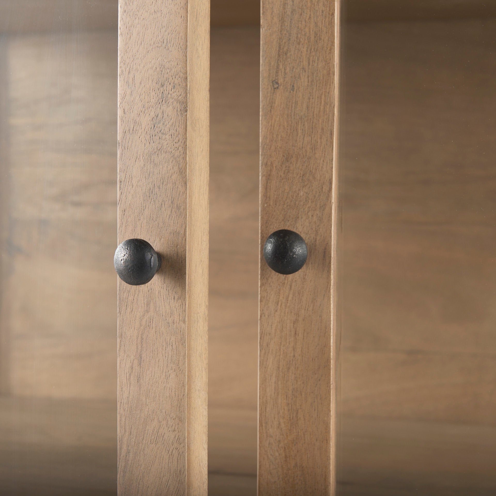 Arelius Cabinet