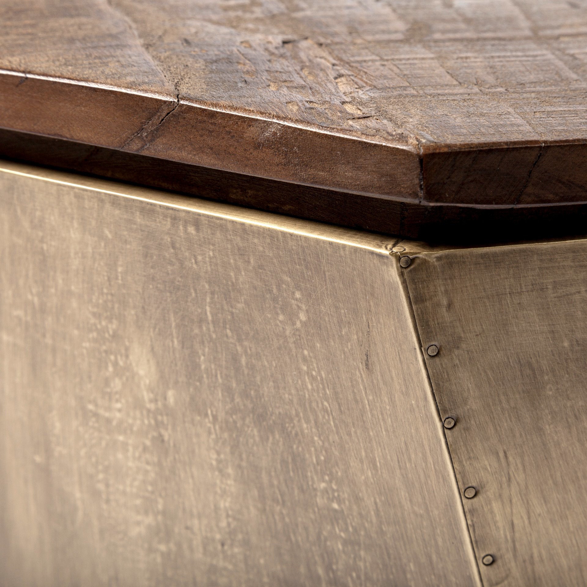 Esagono End/Side Table