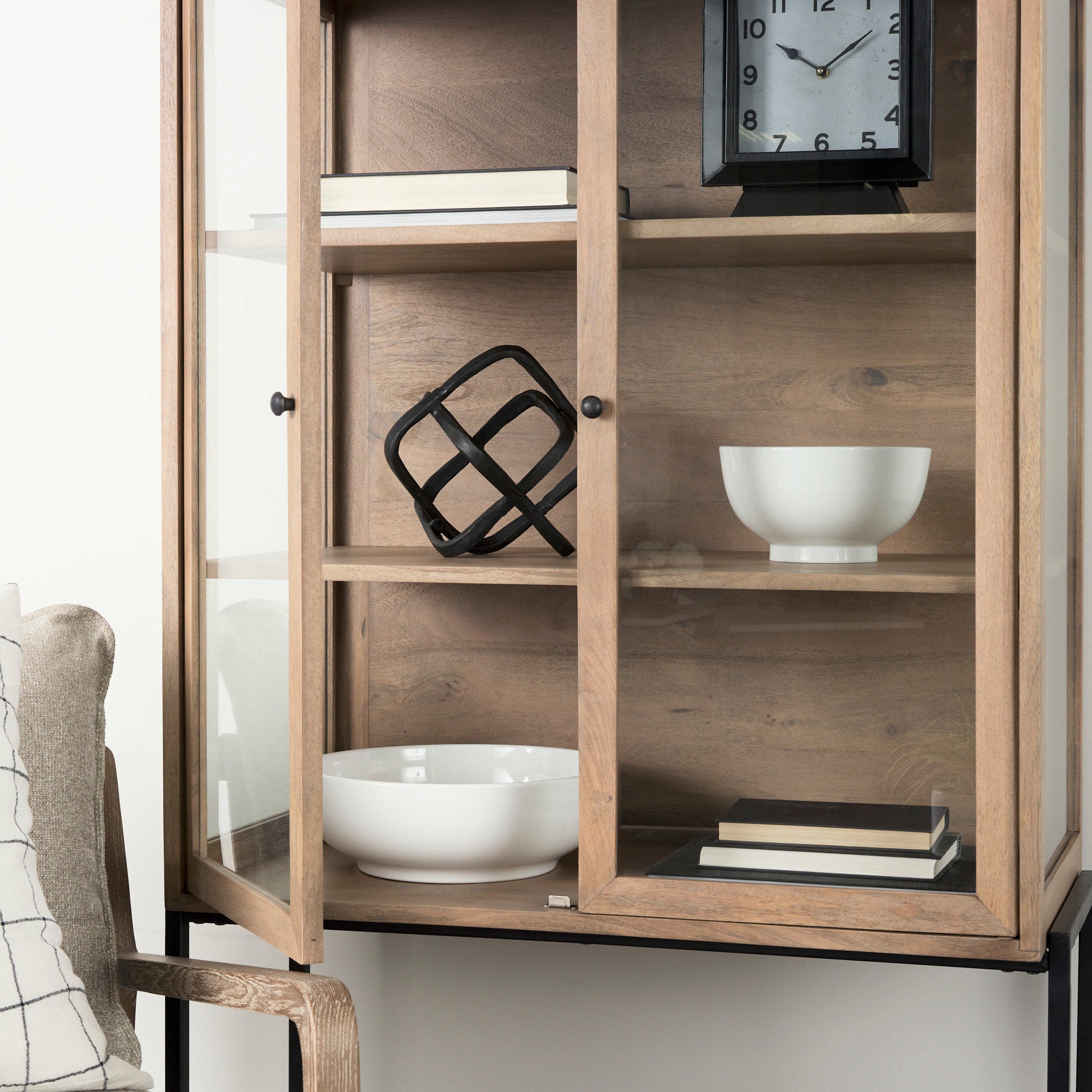 Arelius Cabinet