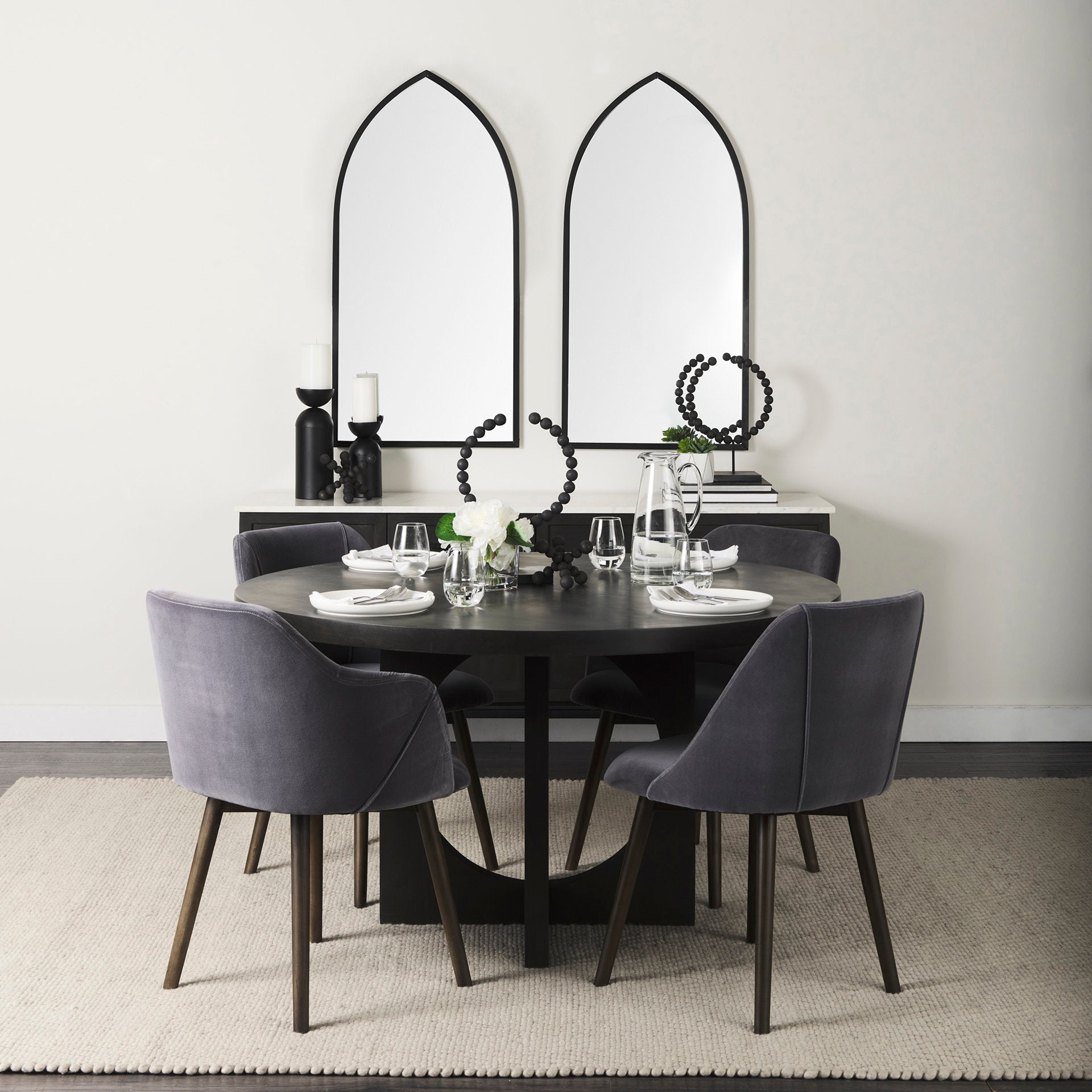 Carollan Black Object