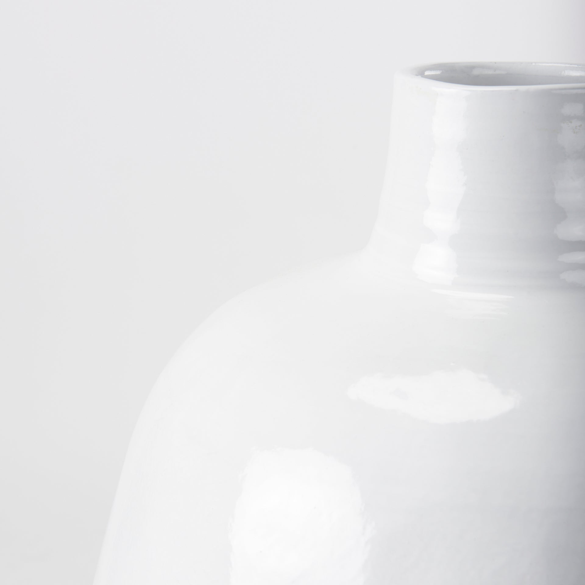 Amos Floor Vase