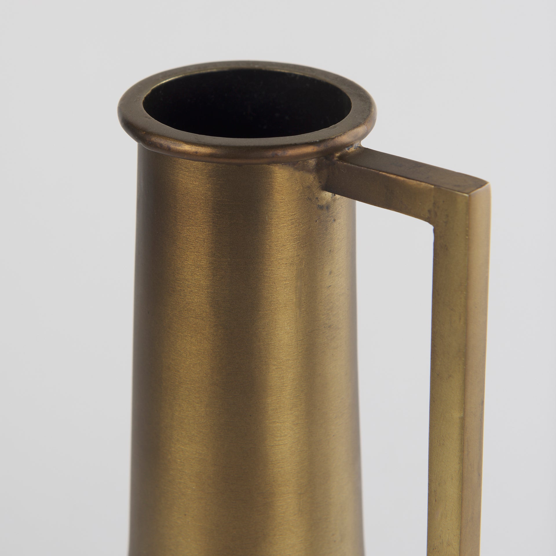 Aubrey Gold Jug Vase