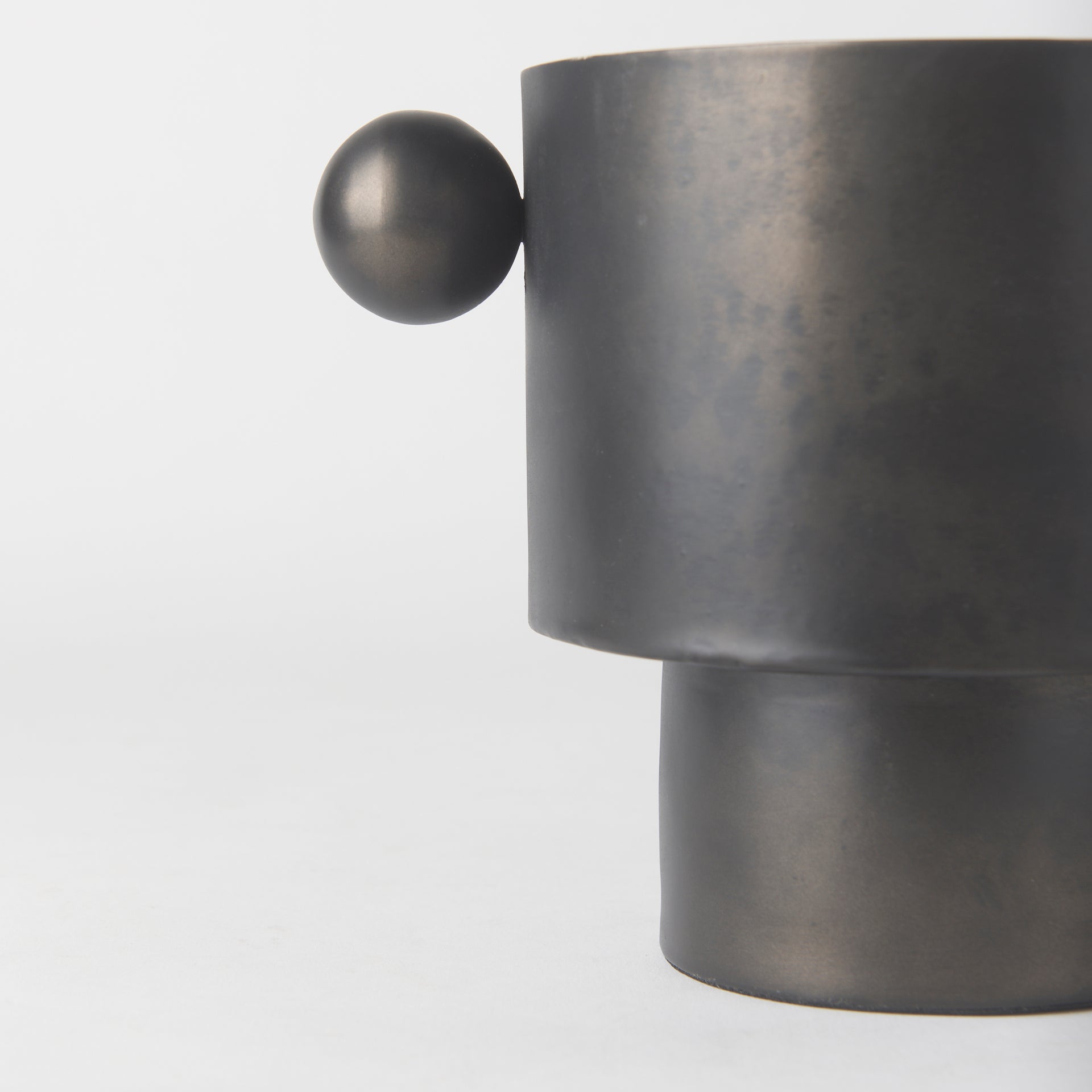 Juno Black Vase