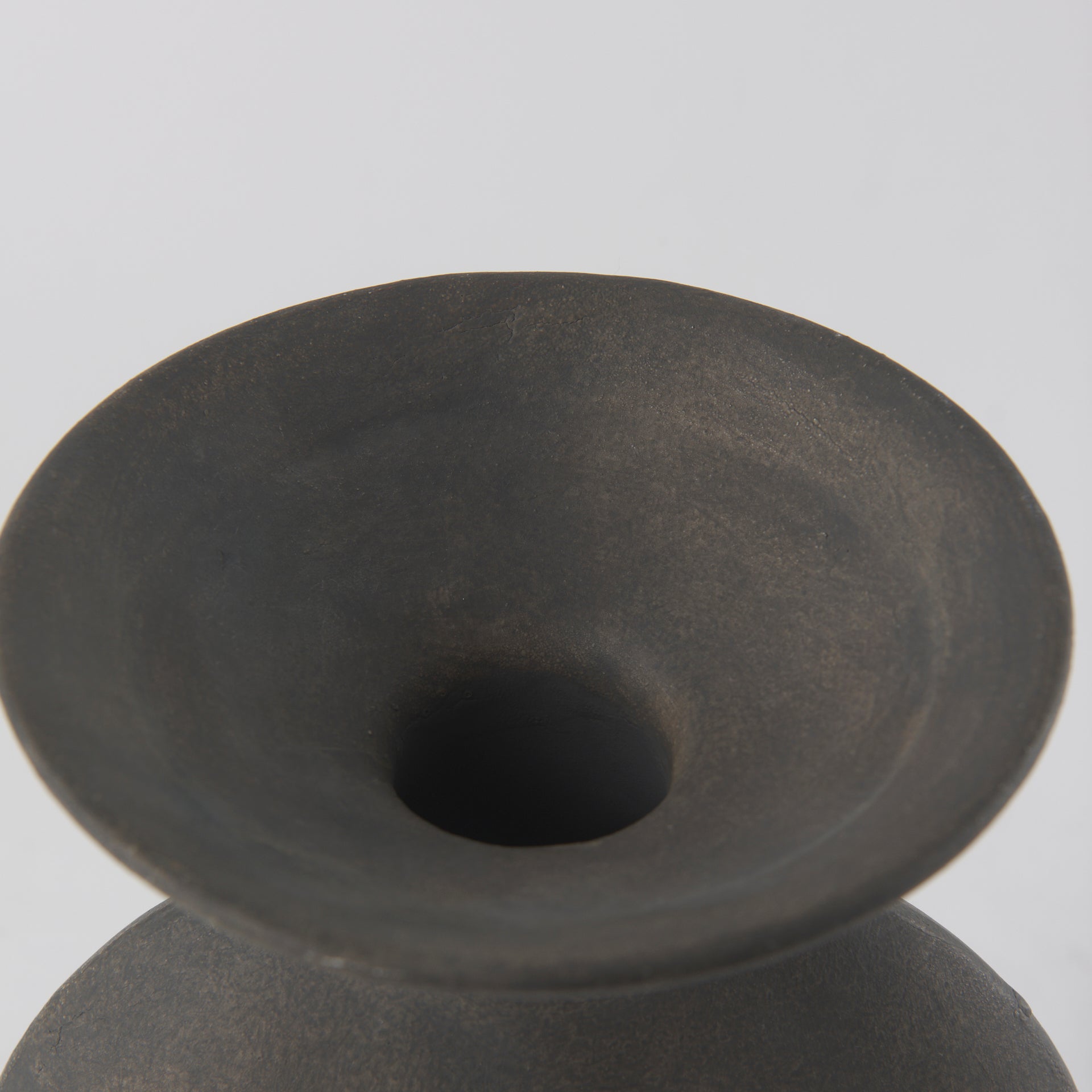 Kaz Vase