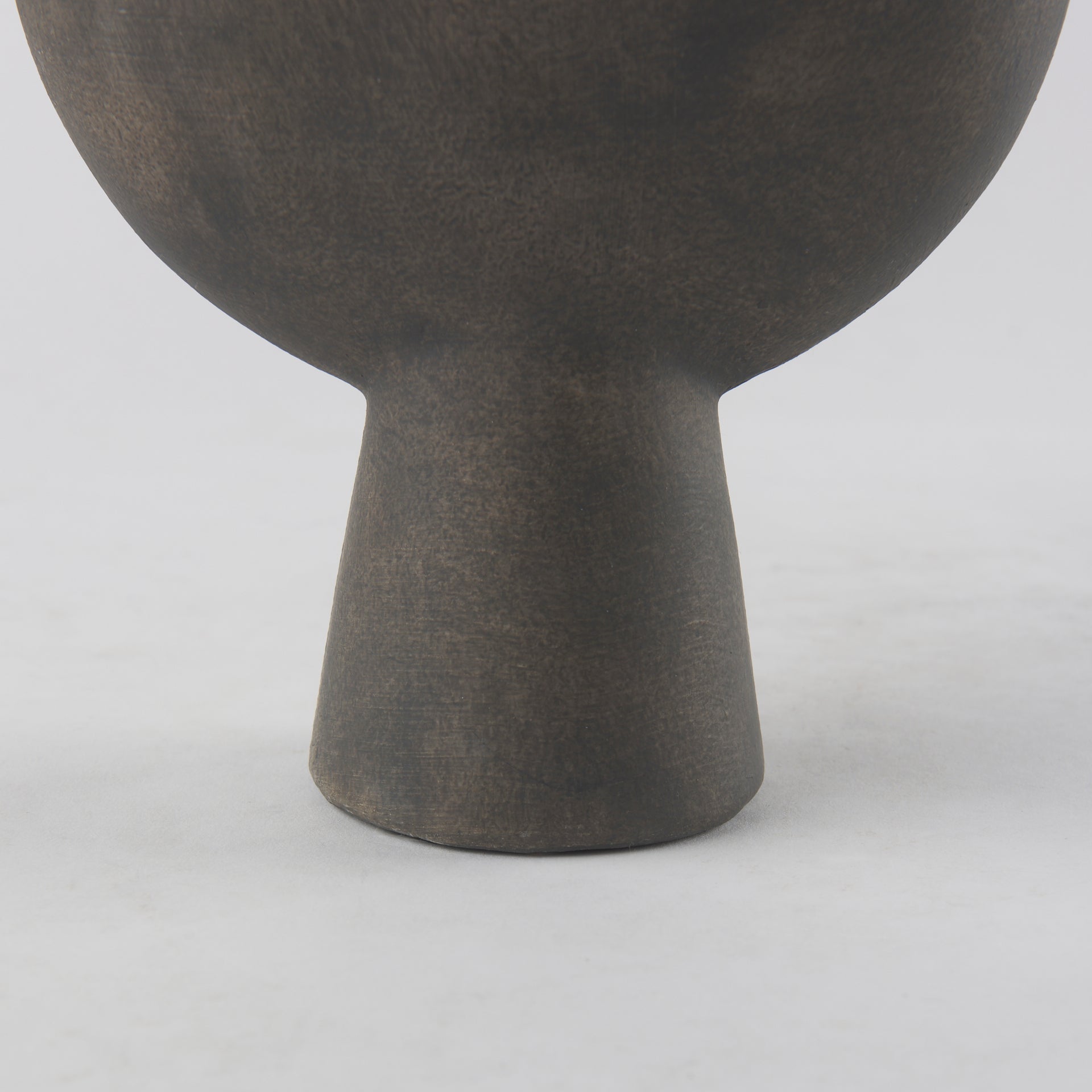 Kaz Vase