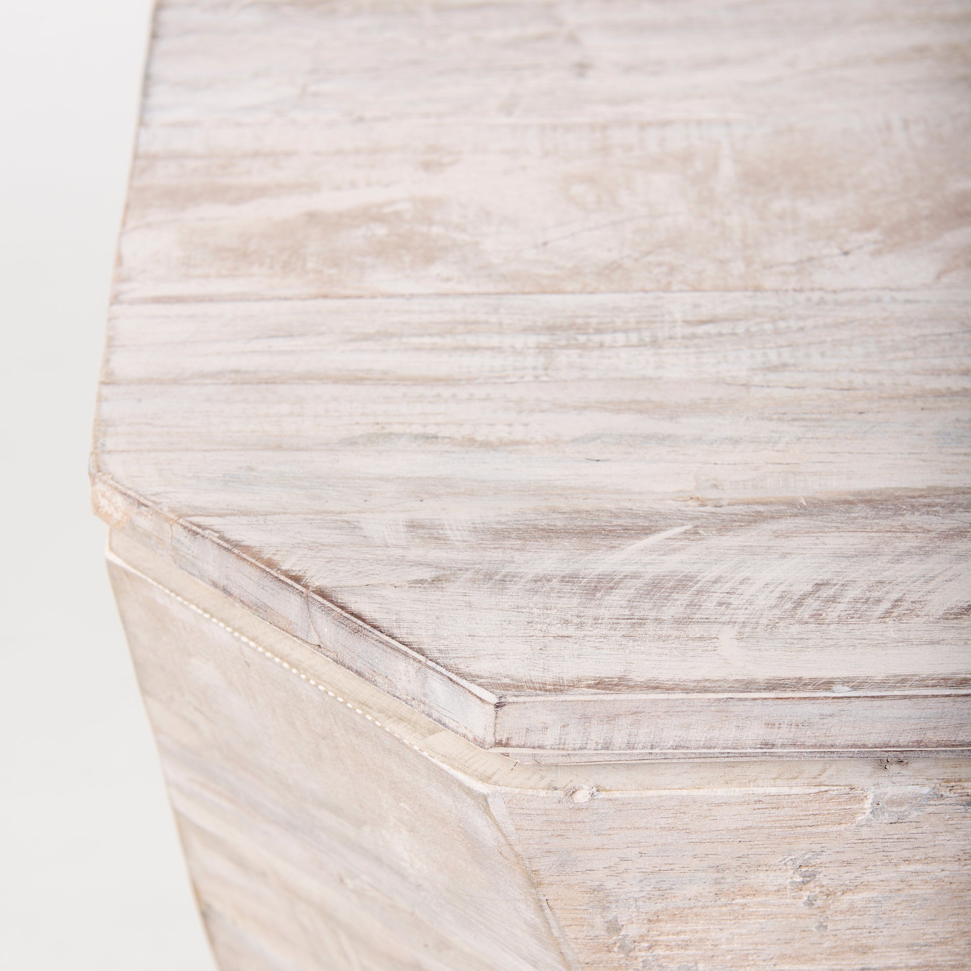 Esagono End/Side Table