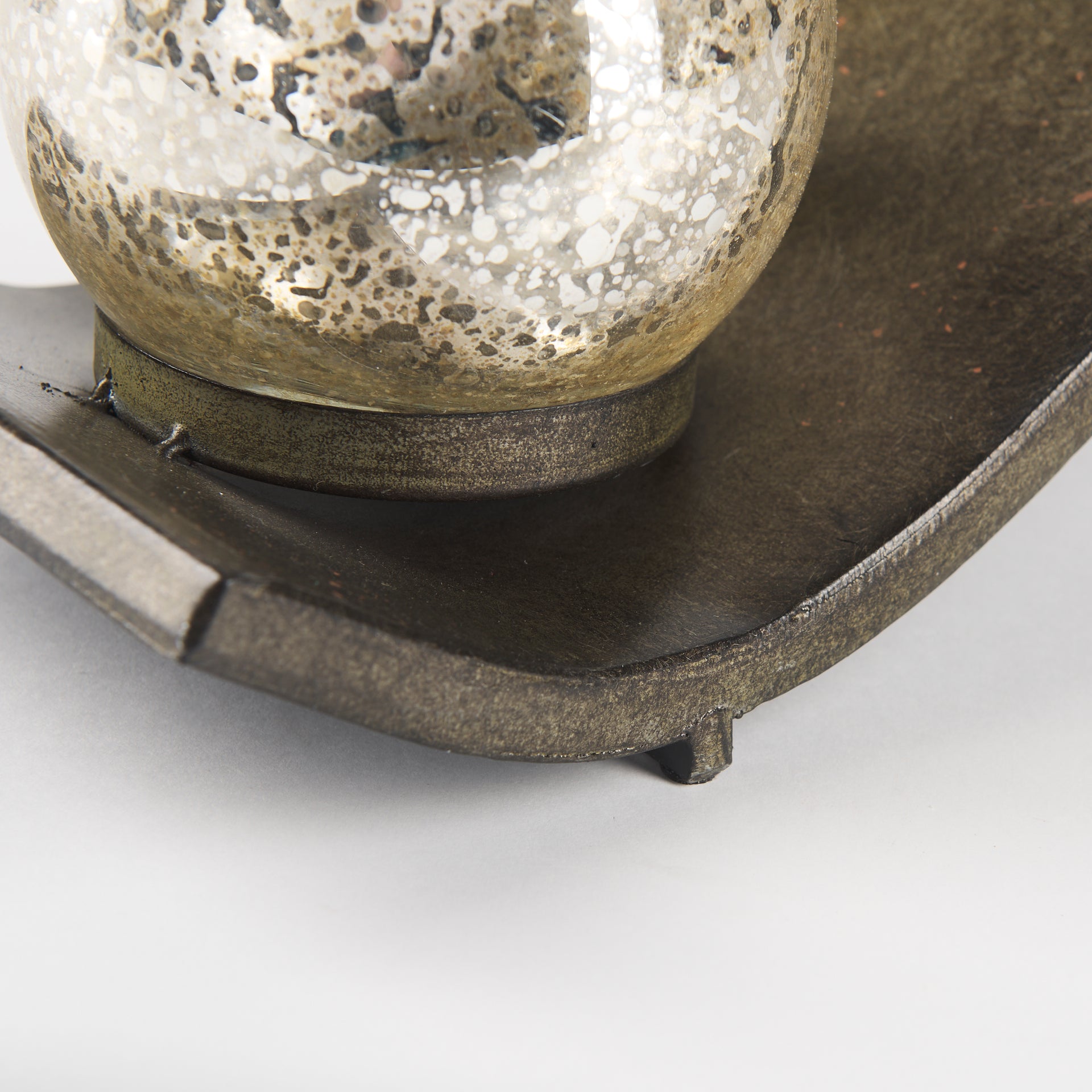 Lux Candle Holder