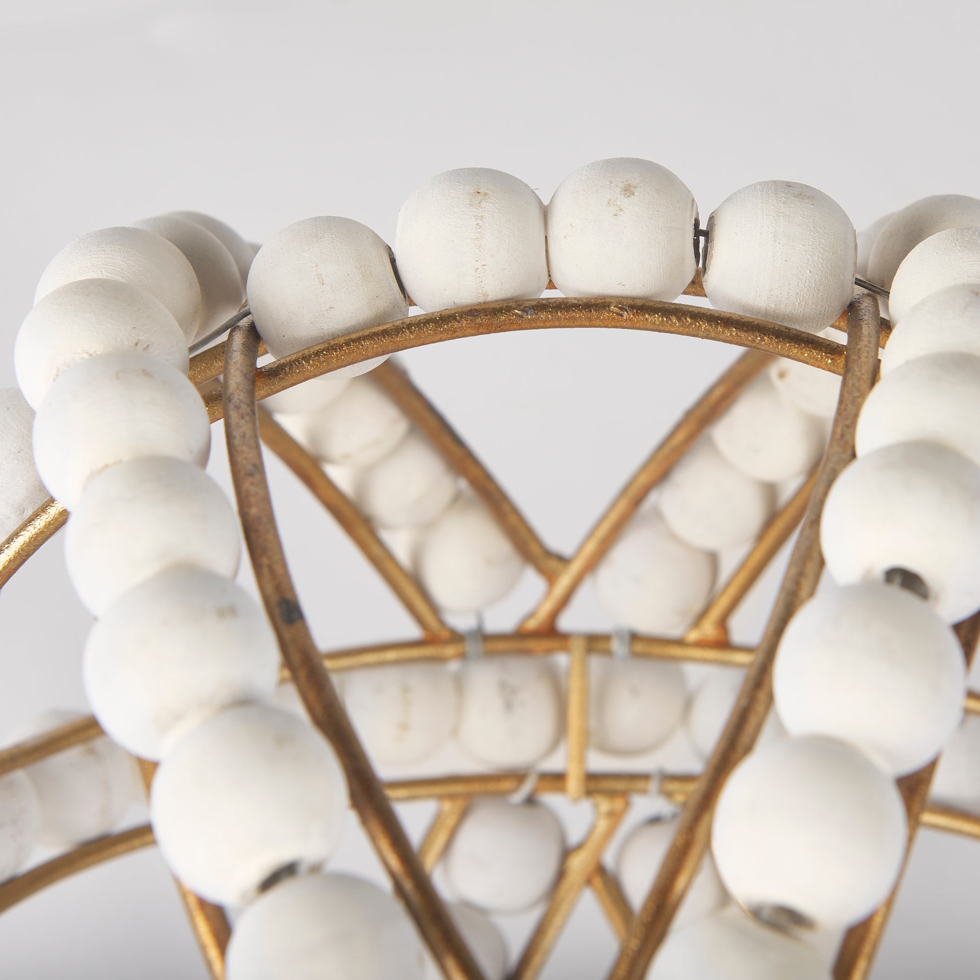 Espanlade White Object
