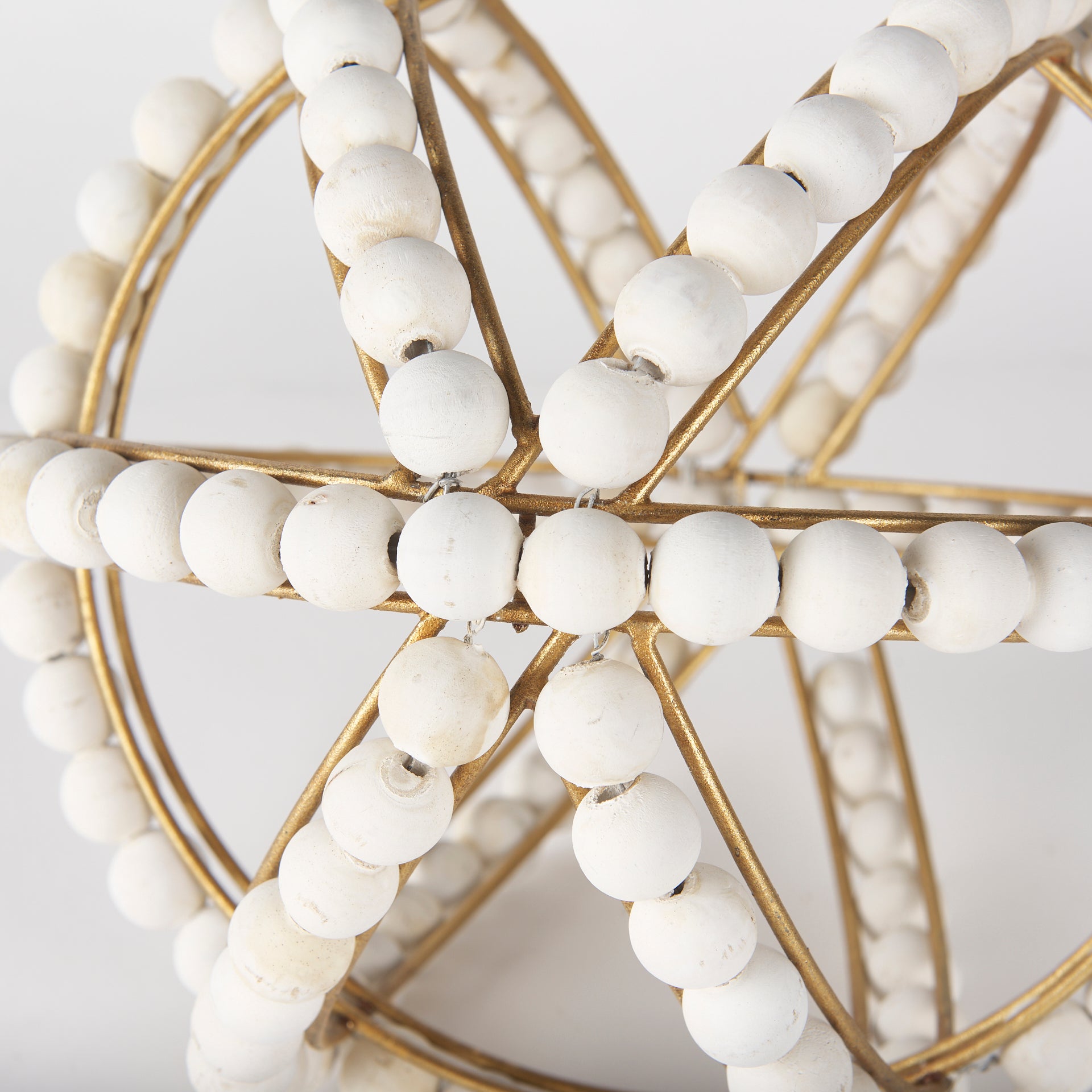 Espanlade White Object