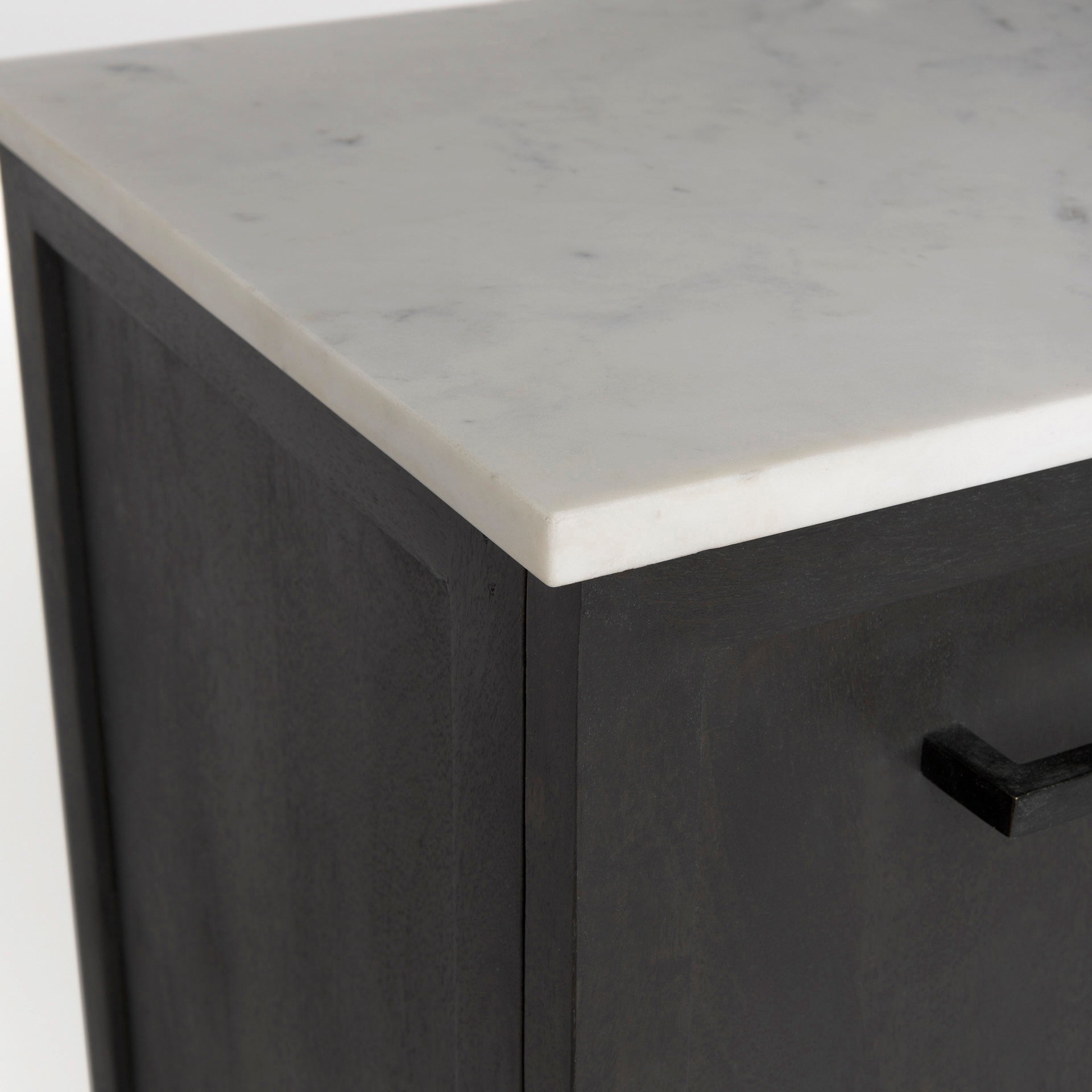 Divina Sideboard