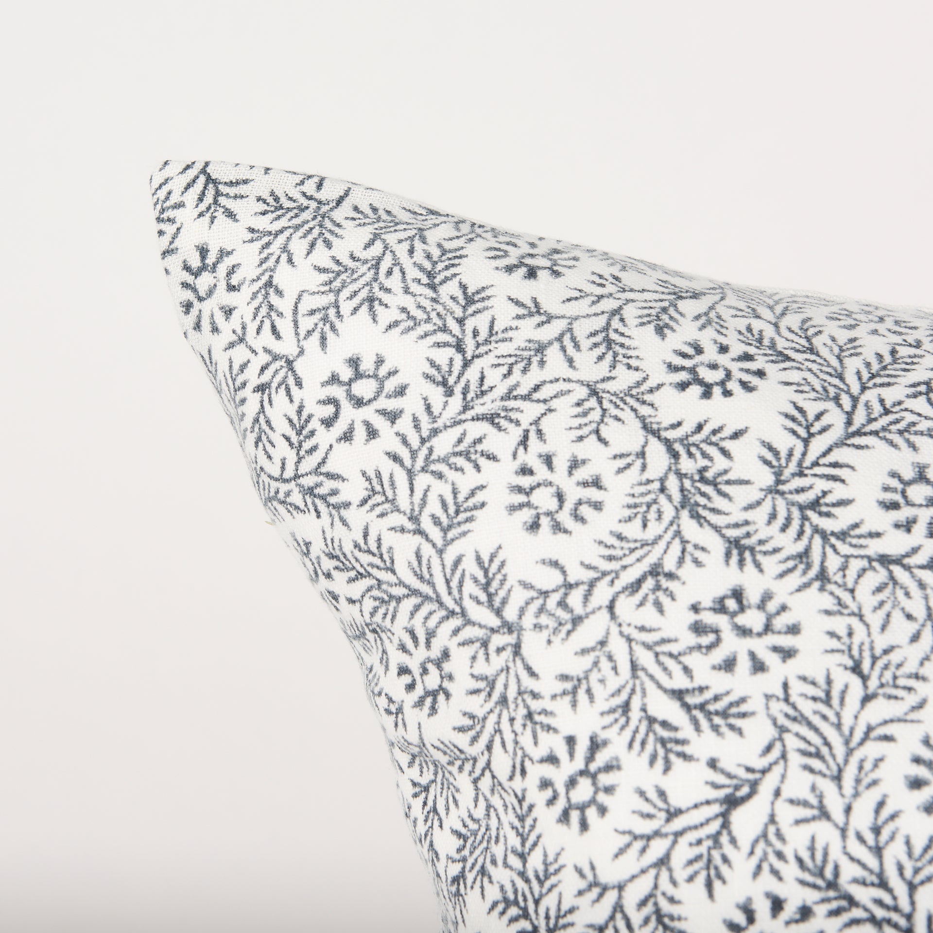 Jayne Lumbar Pillow