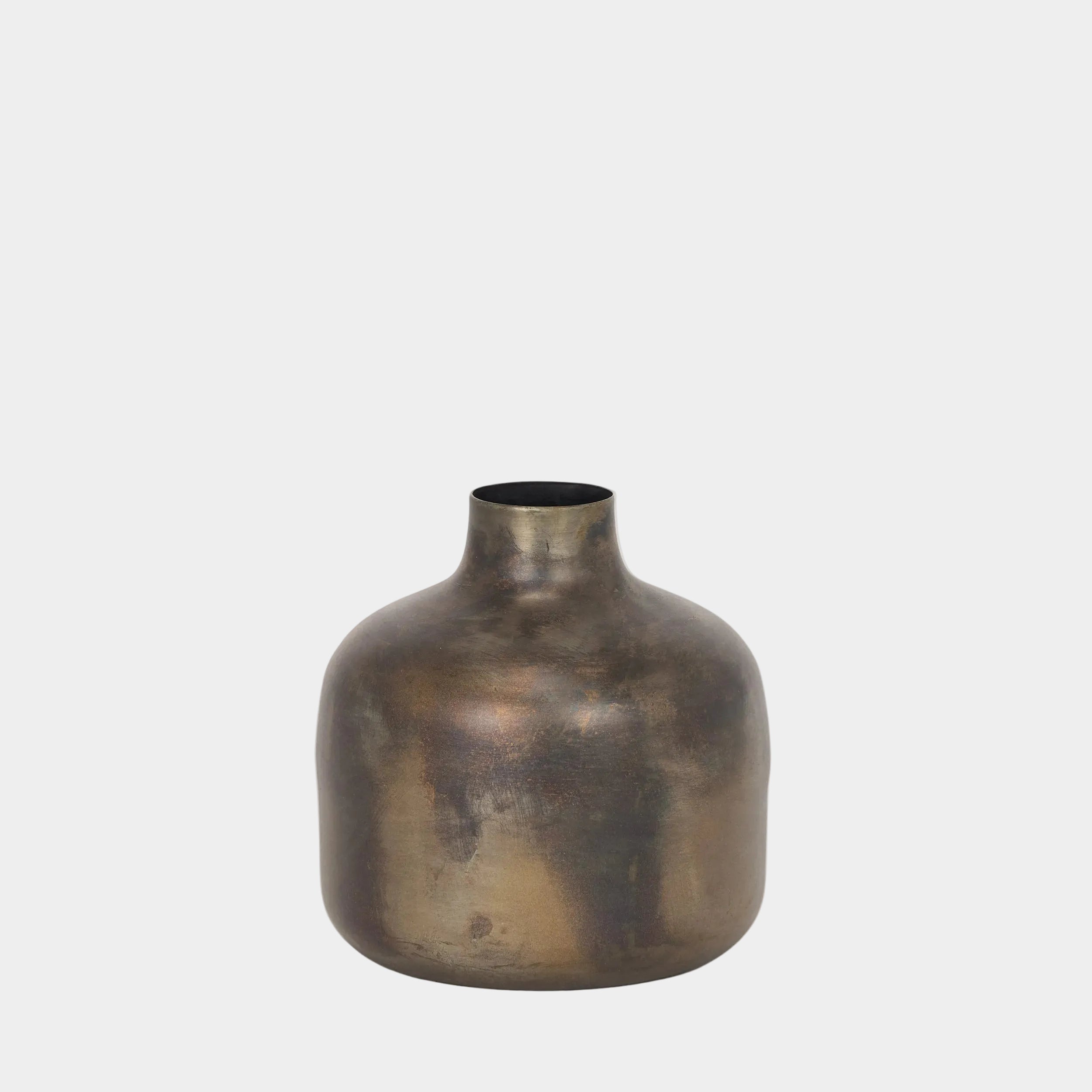 Daya Vase