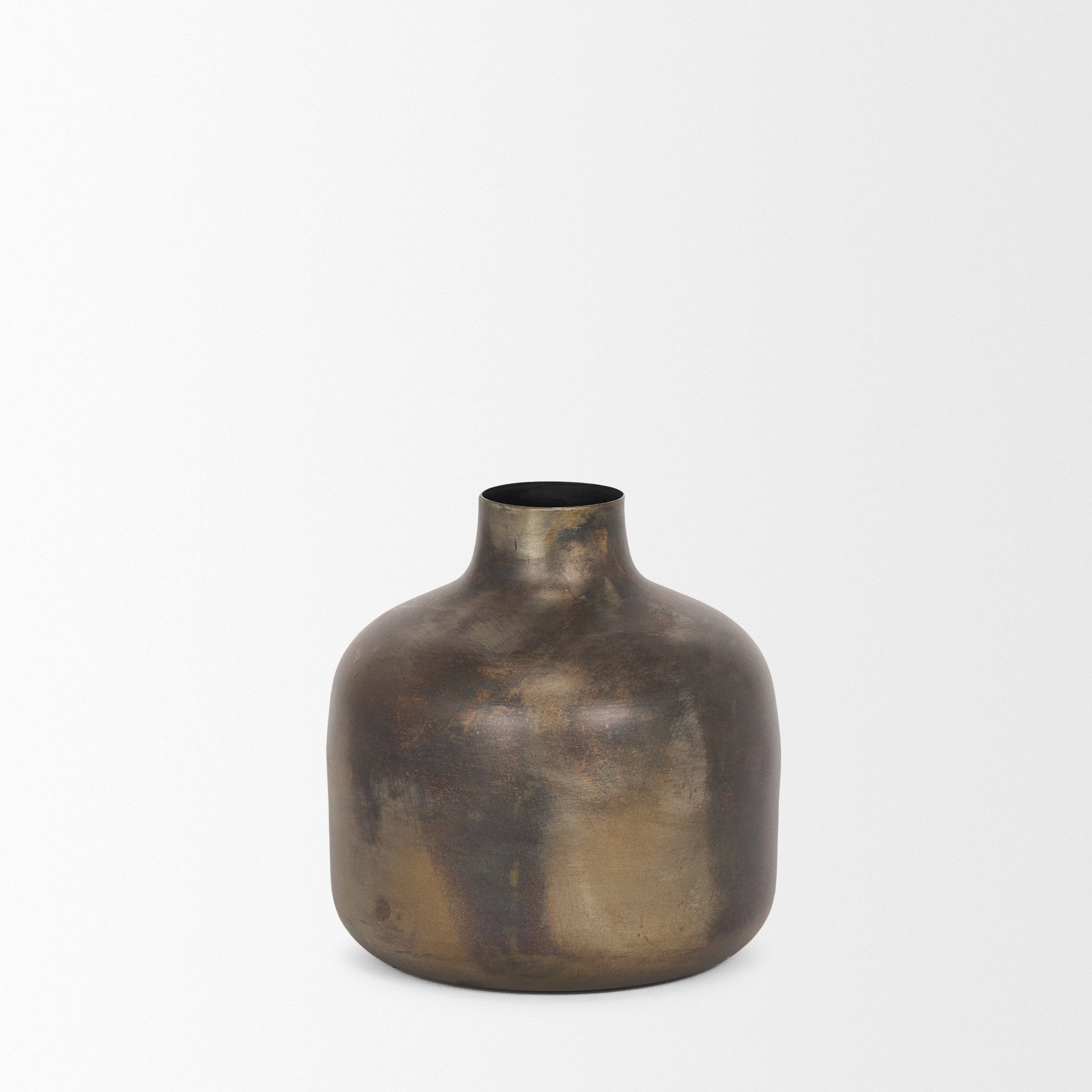 Daya Vase
