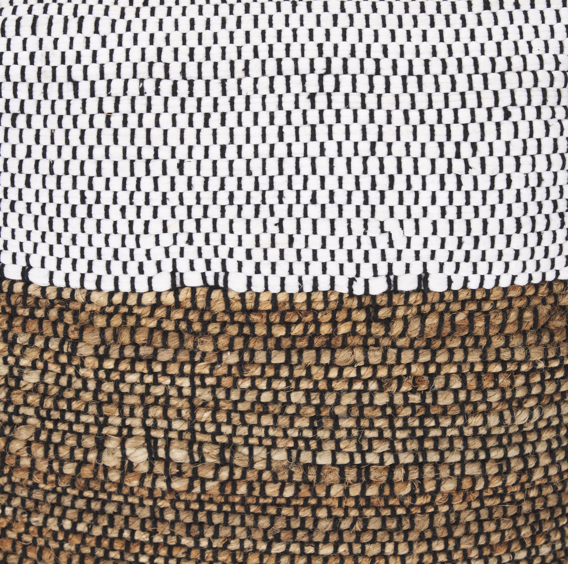 Samiya Pouf