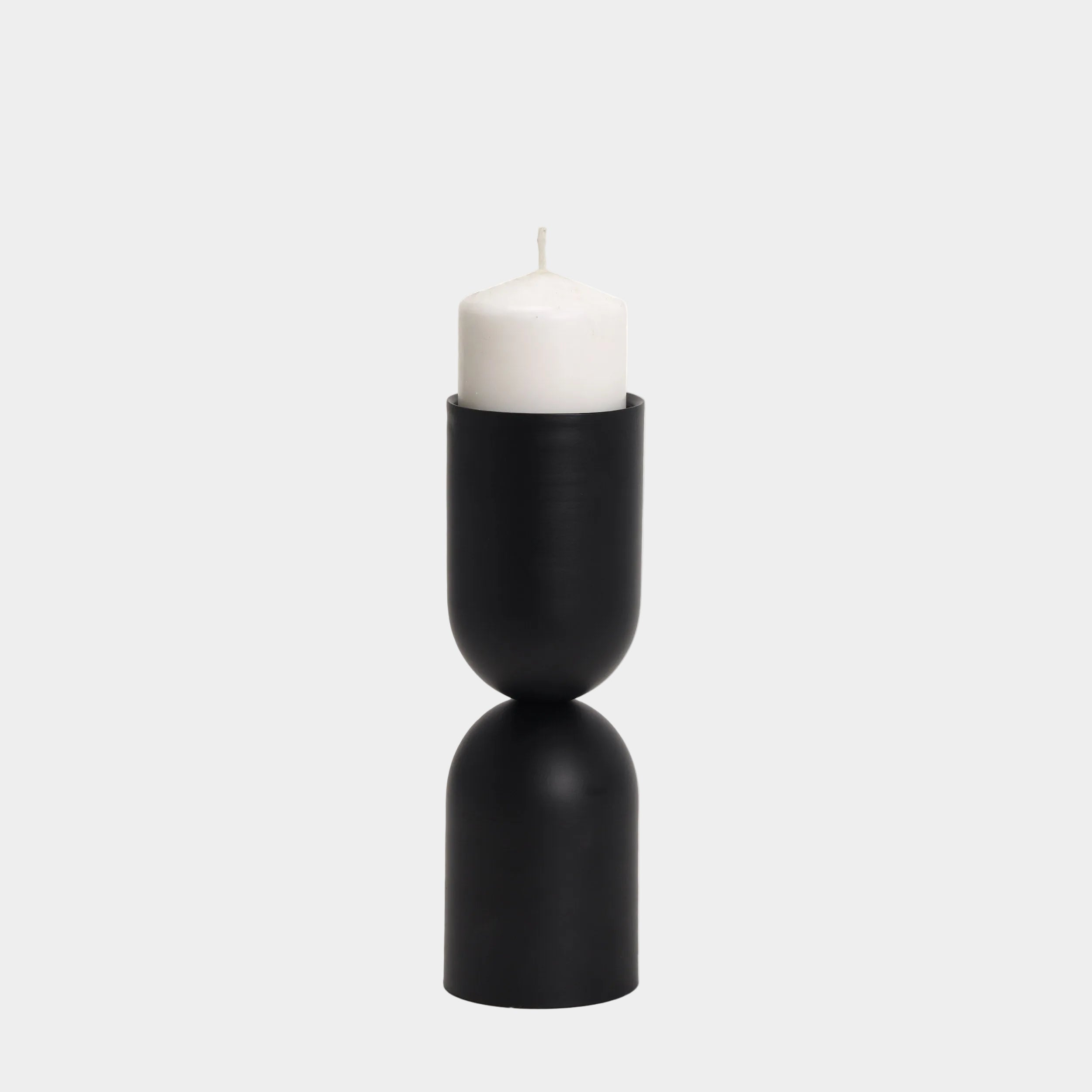 Qamra Black Candle Holder