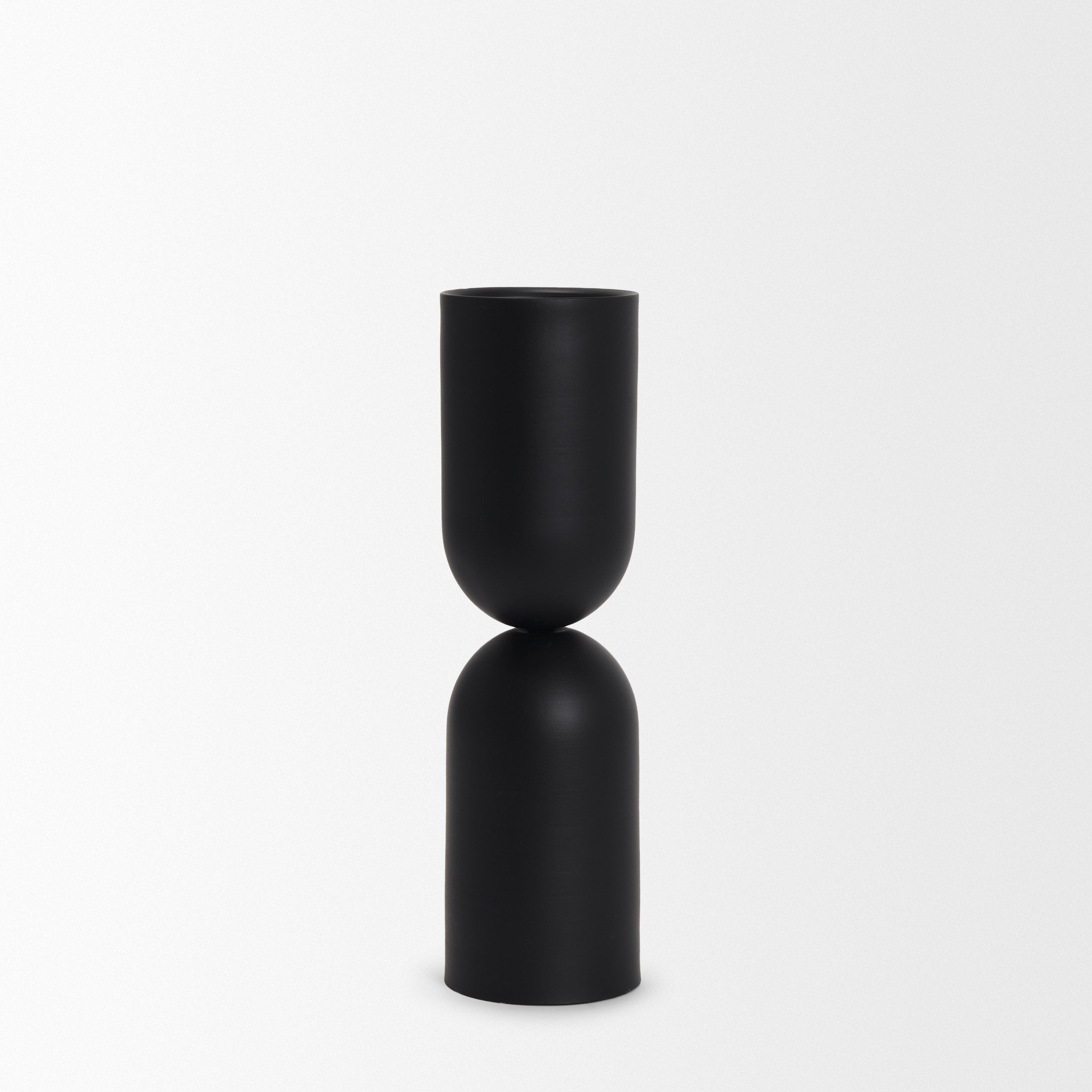 Qamra Black Candle Holder