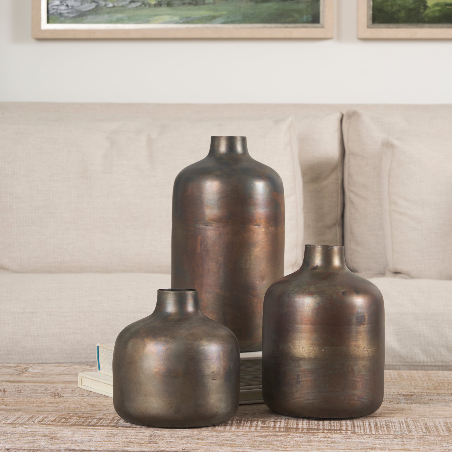 Daya Vase