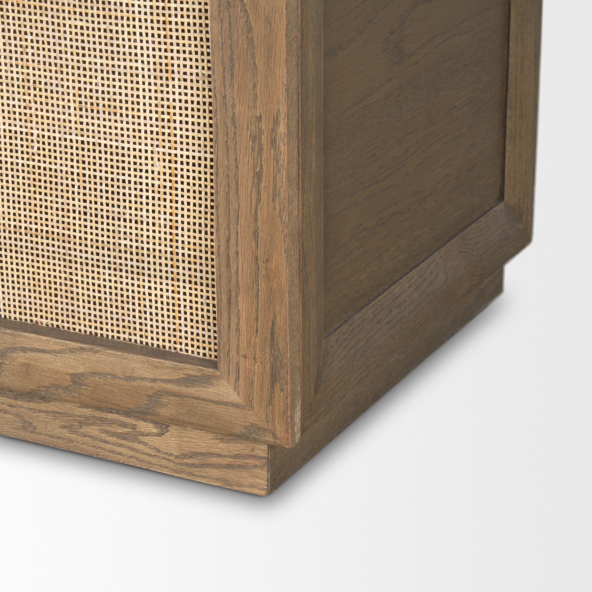 Sina Sideboard