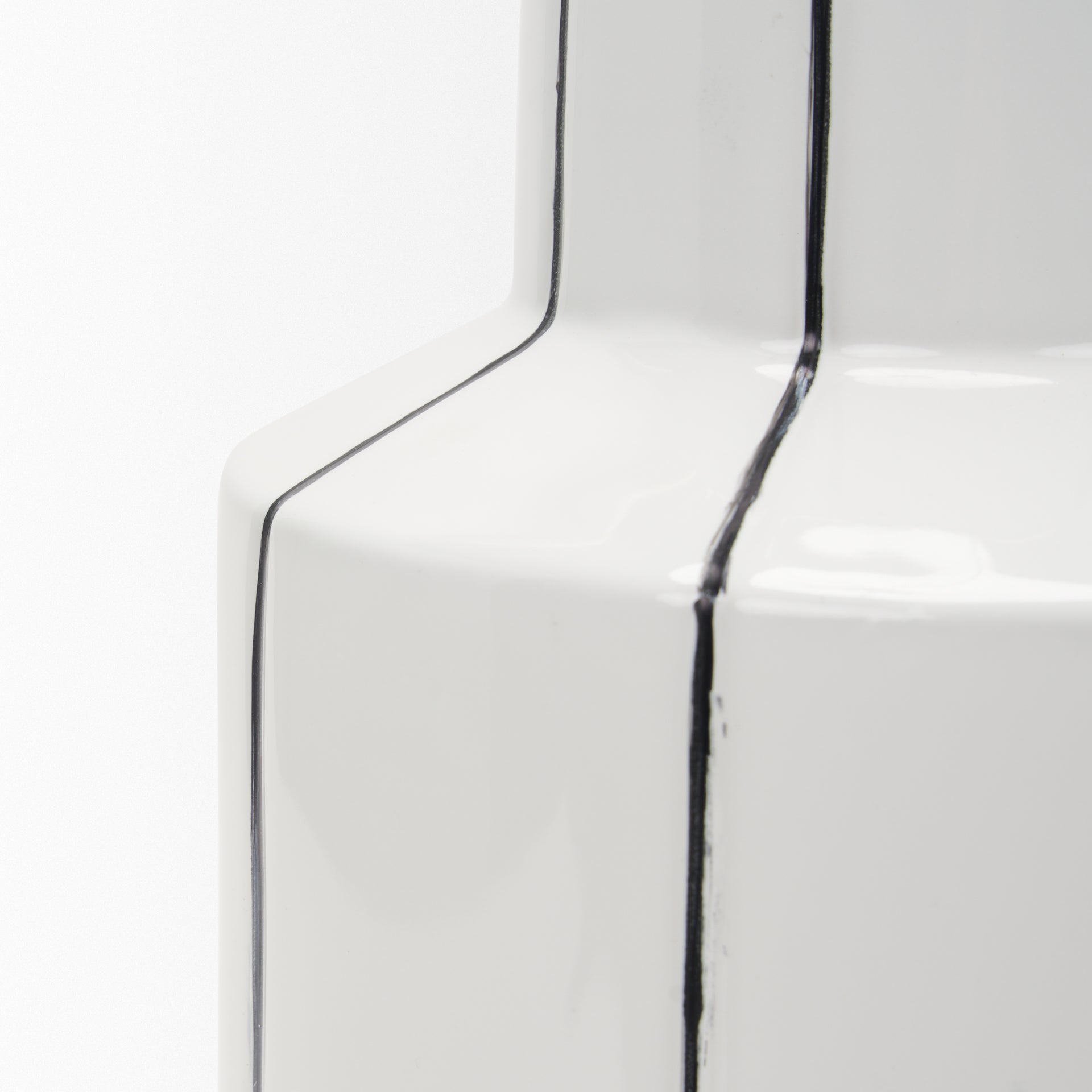 Dinah Vase