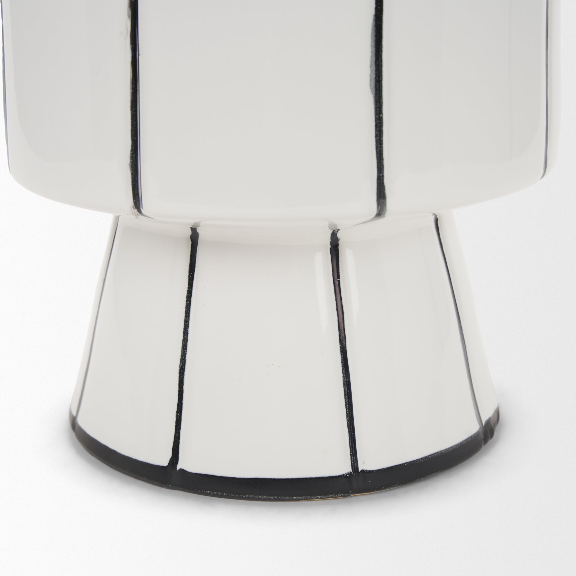 Dinah Vase