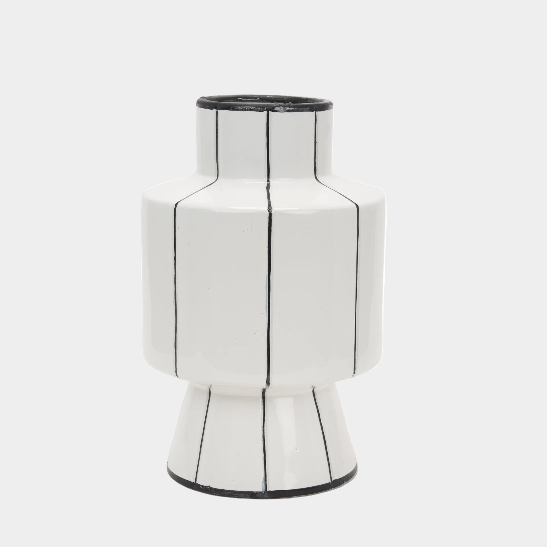Dinah Vase
