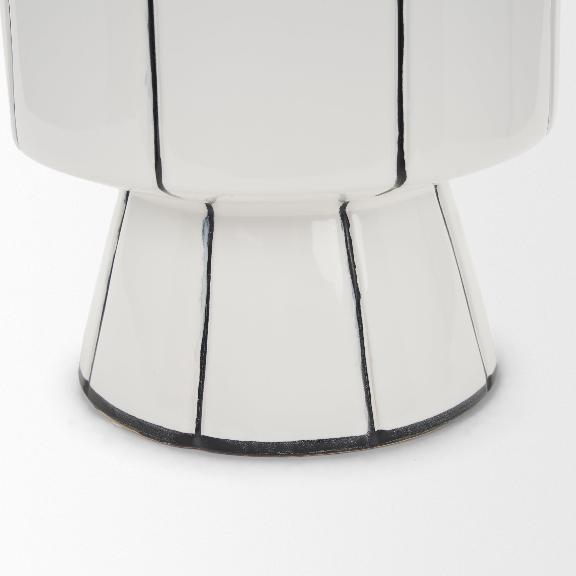 Dinah Vase