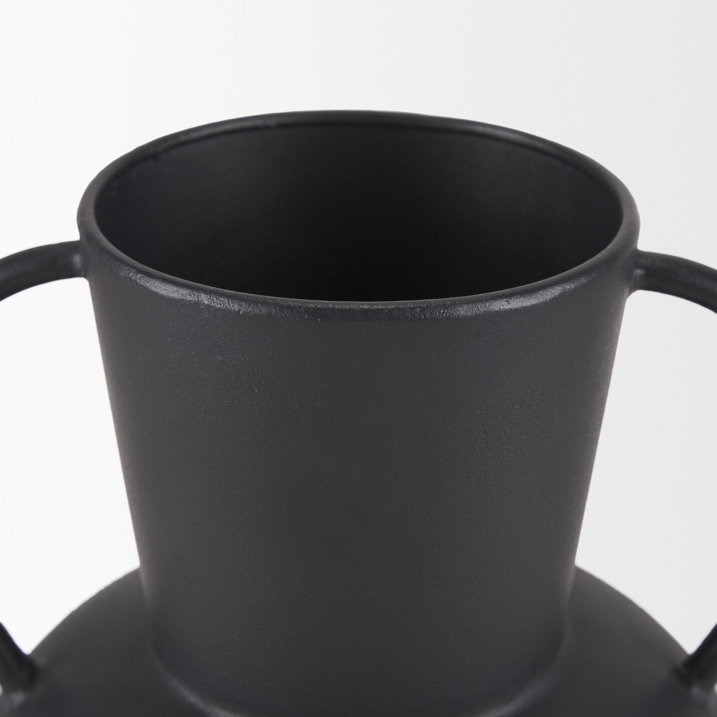 Tasya Vase