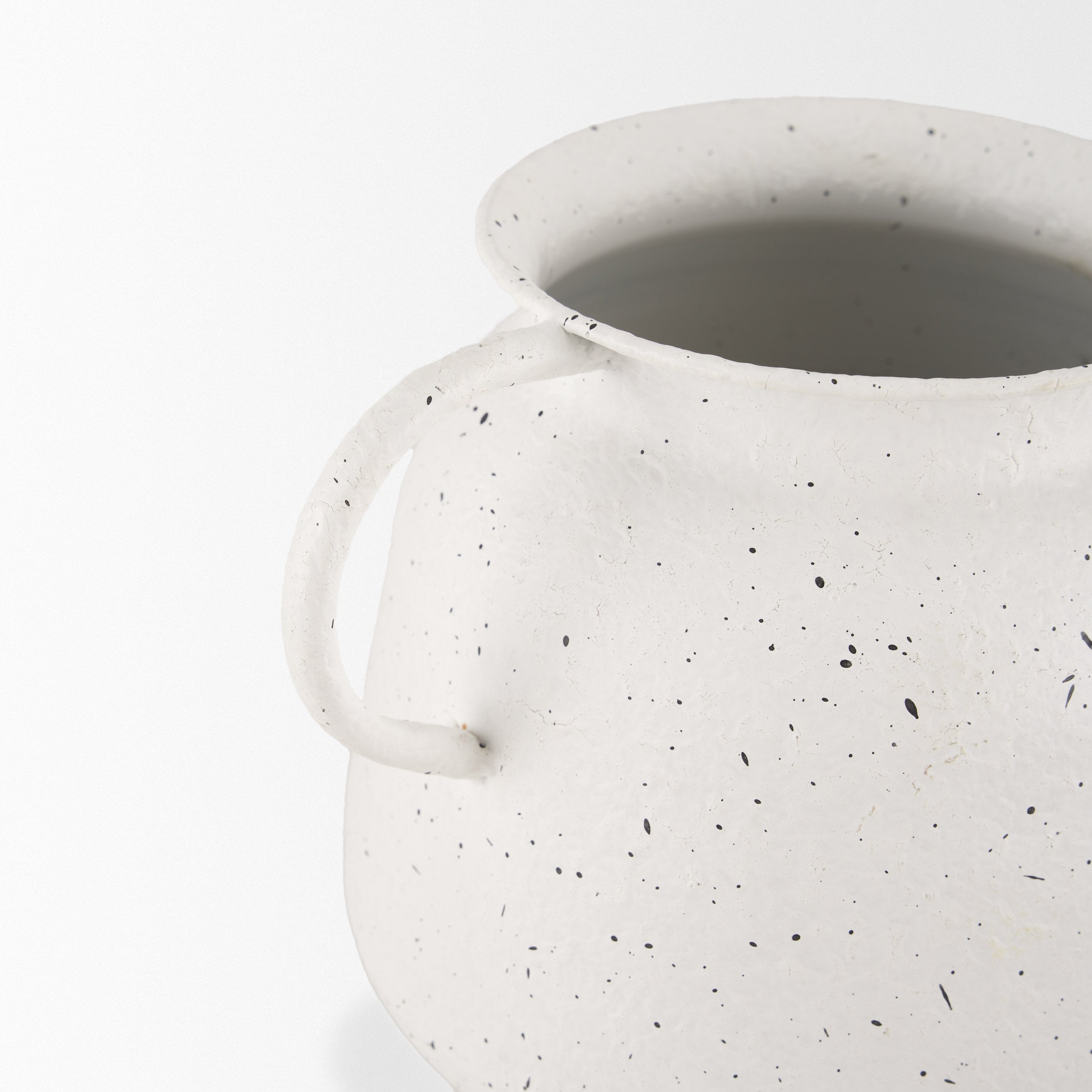Treva Vase