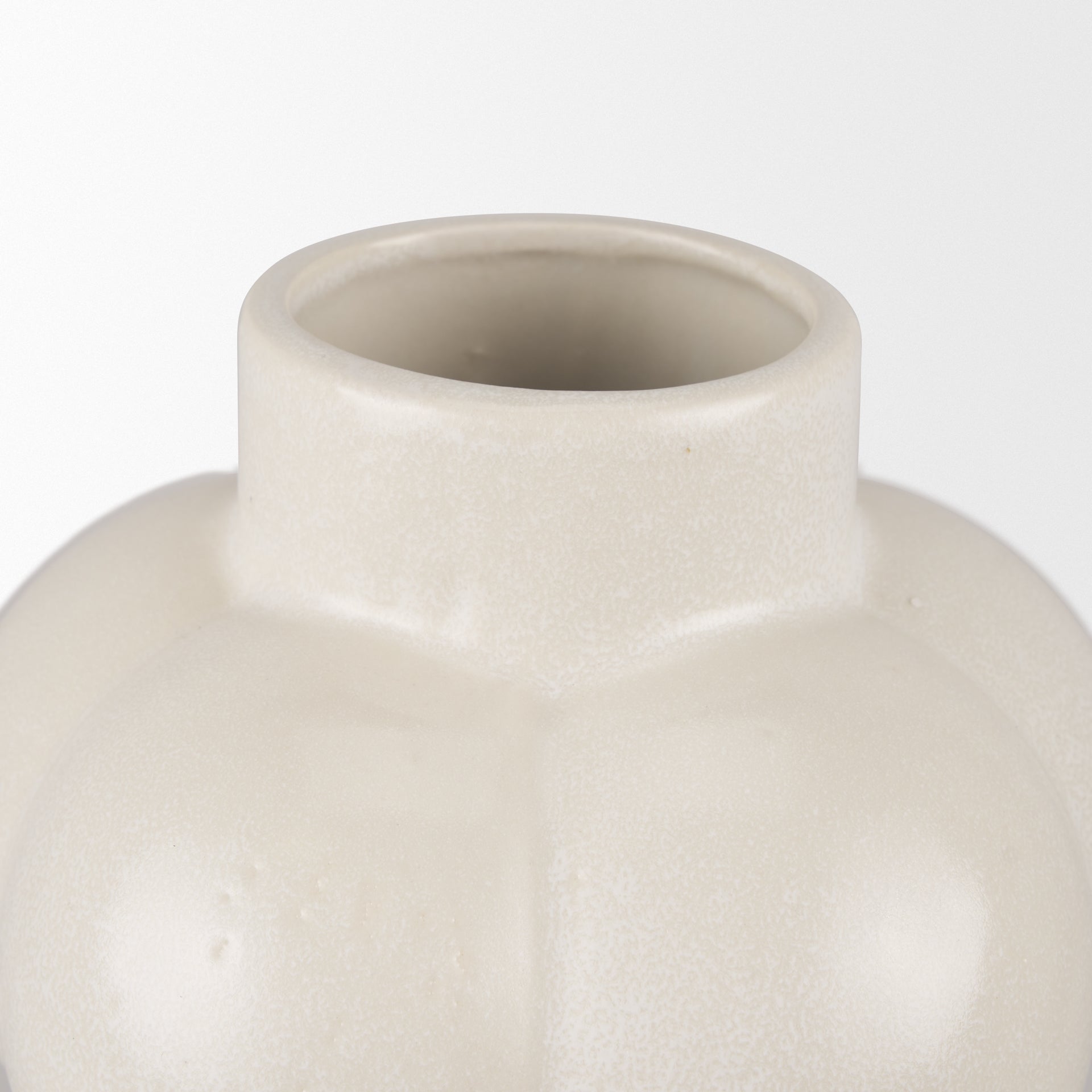 Ulvi Vase