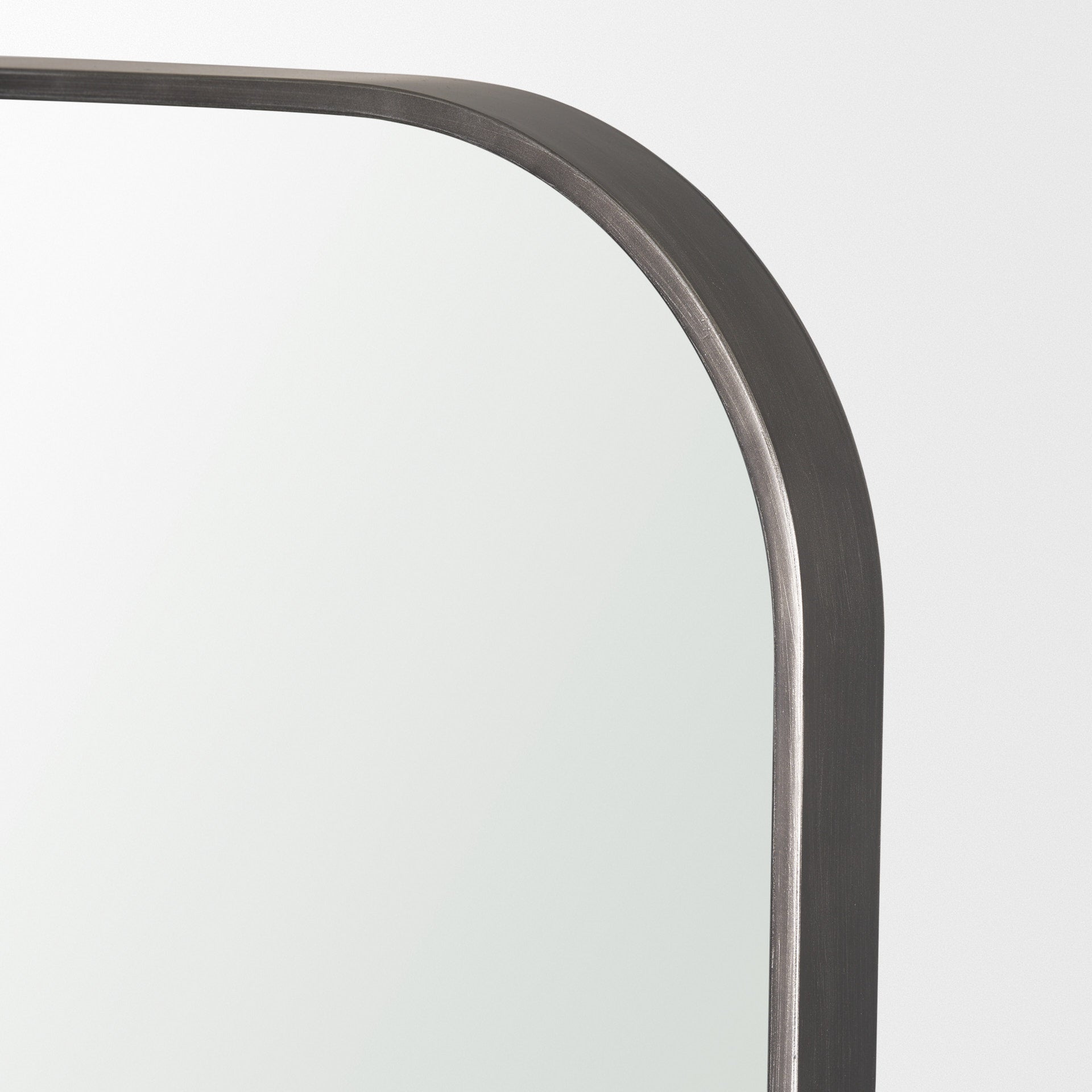 Tamira Mirror