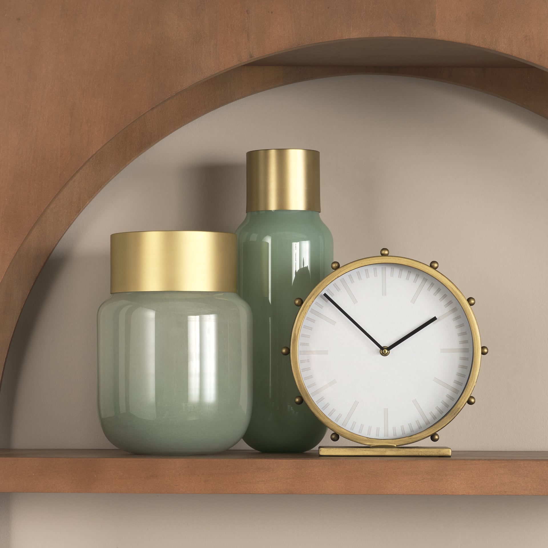 Marian Round Table Clock